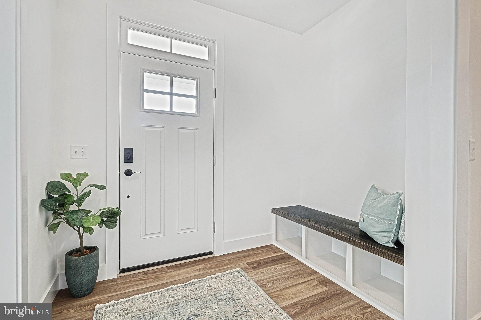 HOME TOWNE SQUARE - Residential