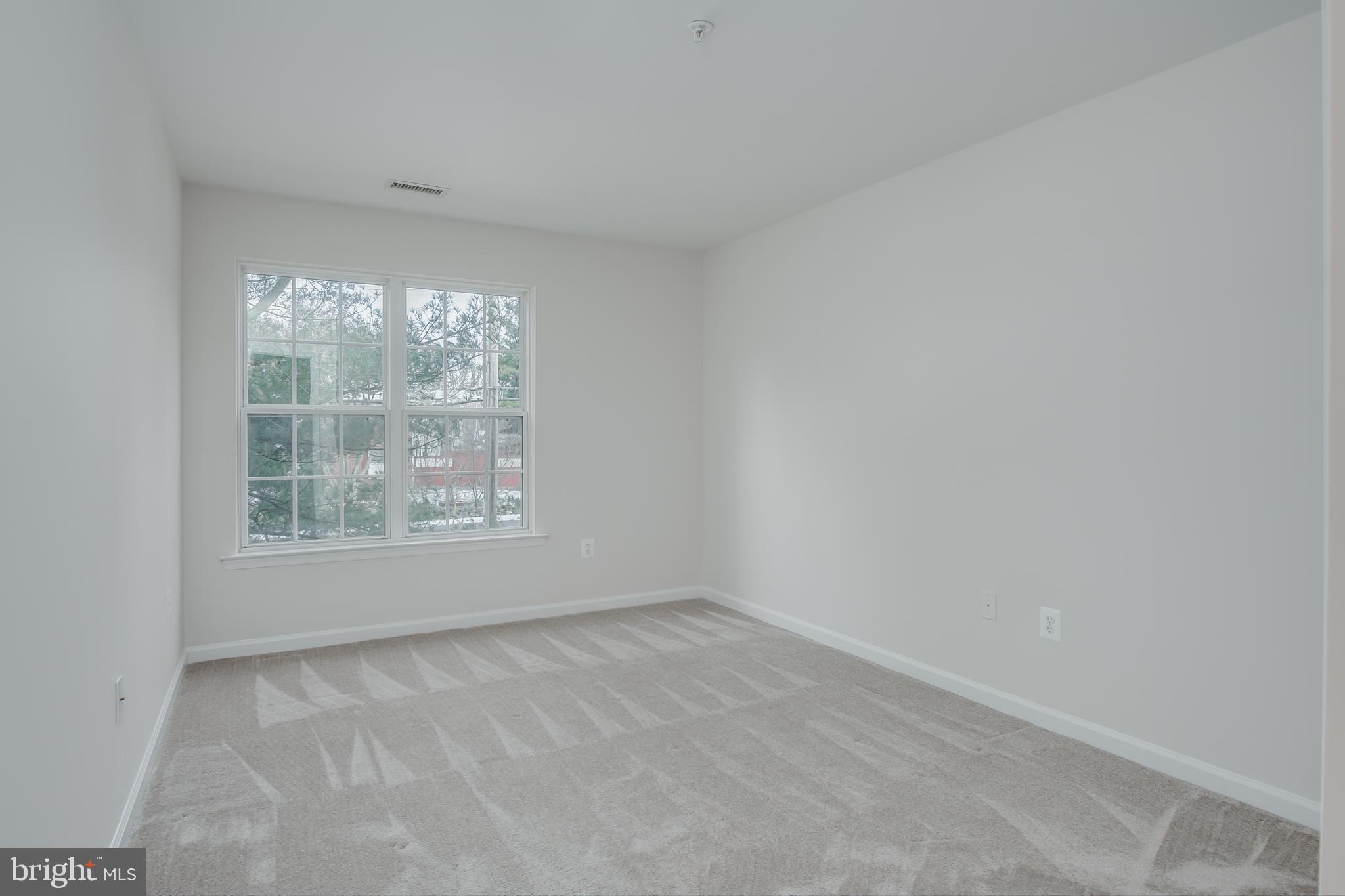 POTOMAC RIDGE - Residential