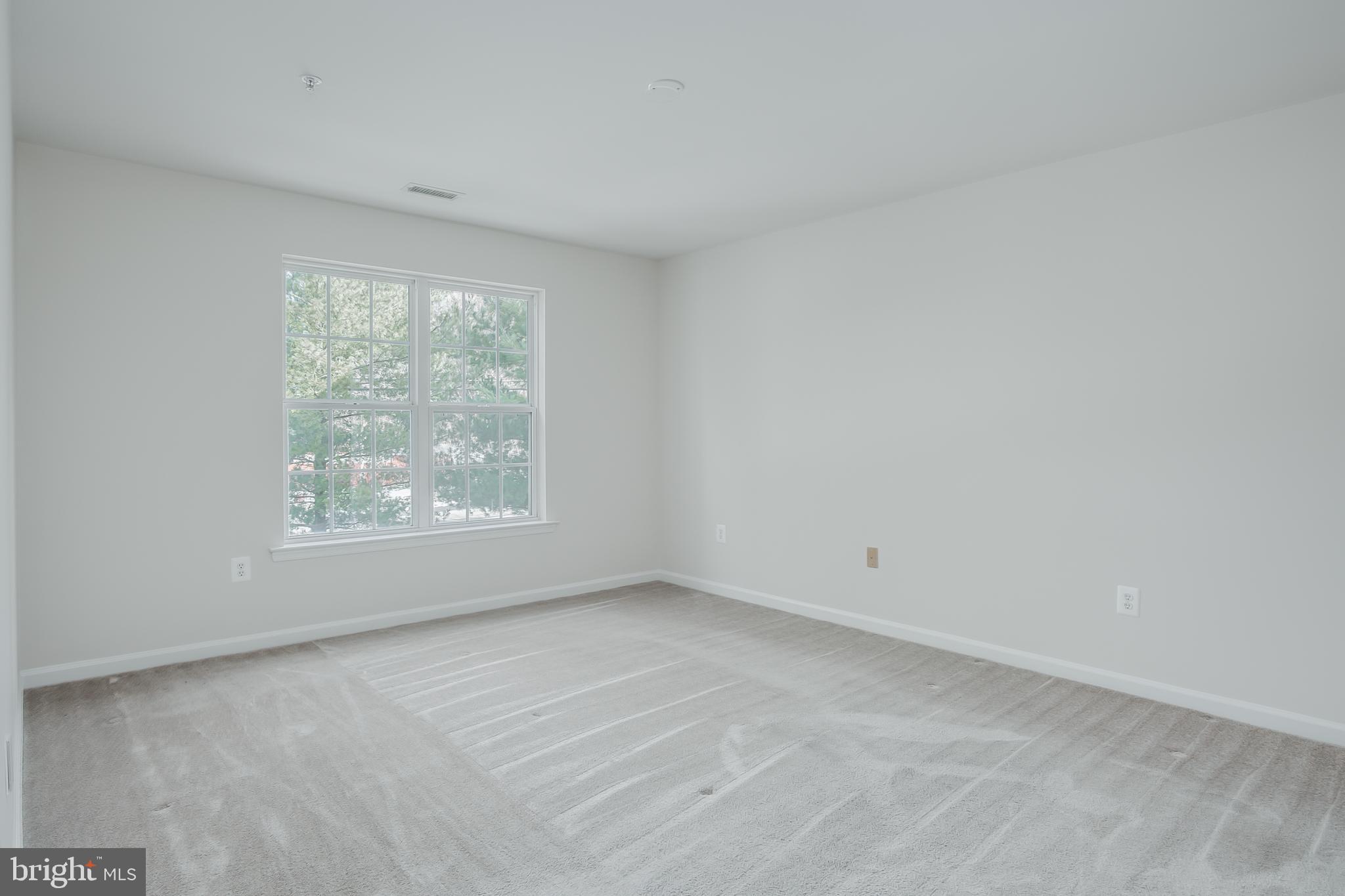 POTOMAC RIDGE - Residential