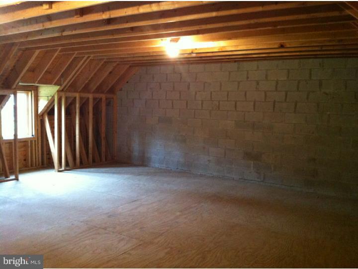 STRAWBRIDGE COURT - Residential Lease