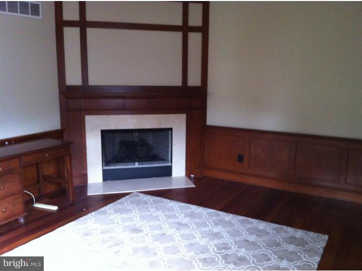 STRAWBRIDGE COURT - Residential Lease