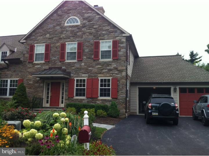 STRAWBRIDGE COURT - Residential Lease