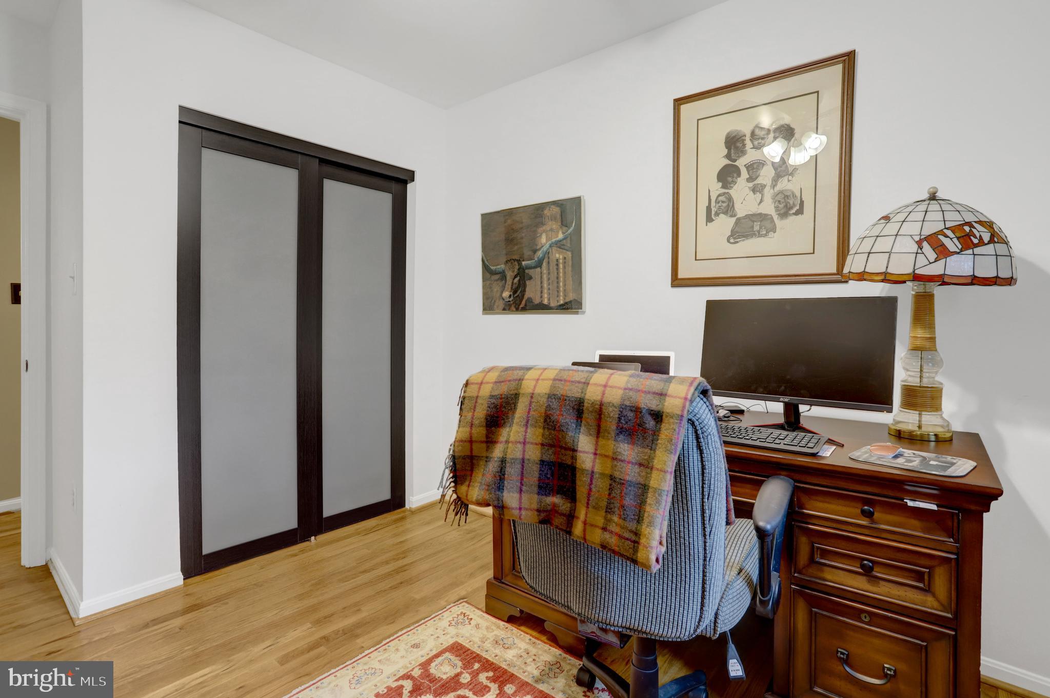 CHURCHILL SQUARE - Residential