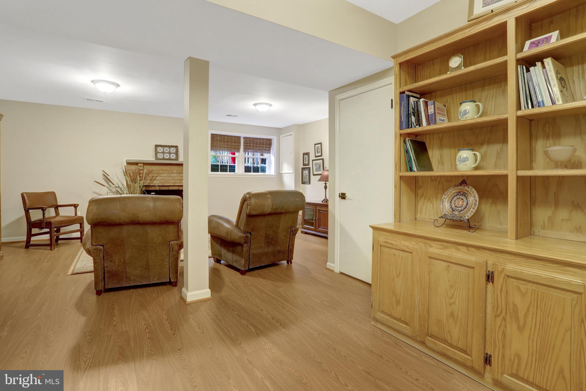 CHURCHILL SQUARE - Residential