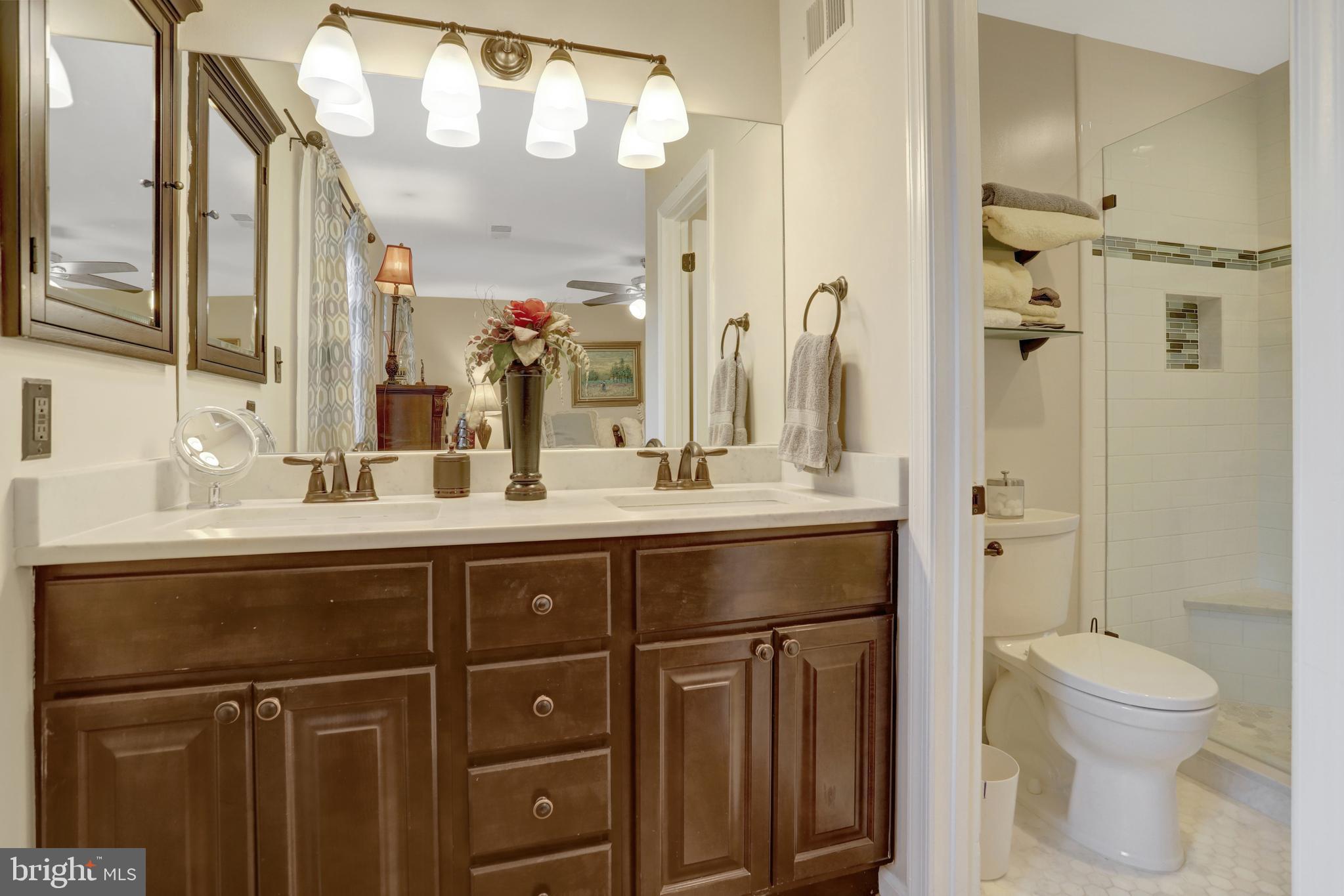 CHURCHILL SQUARE - Residential