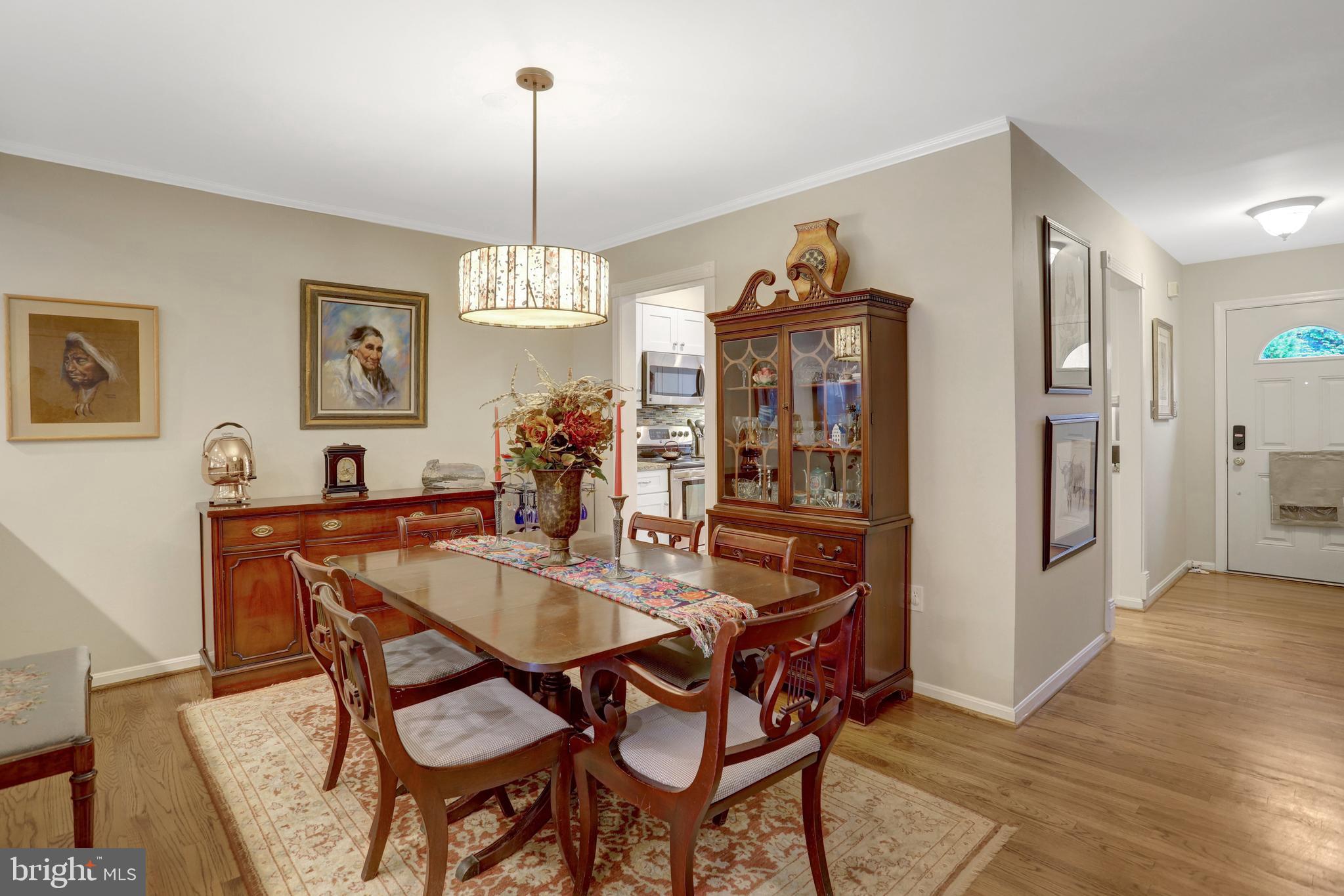 CHURCHILL SQUARE - Residential