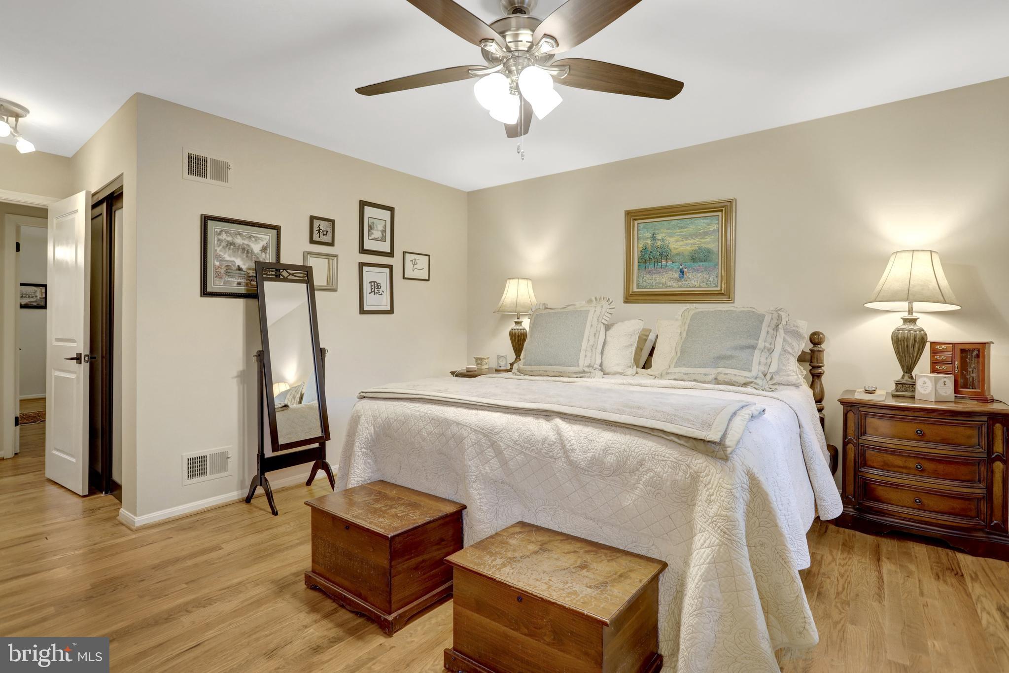 CHURCHILL SQUARE - Residential