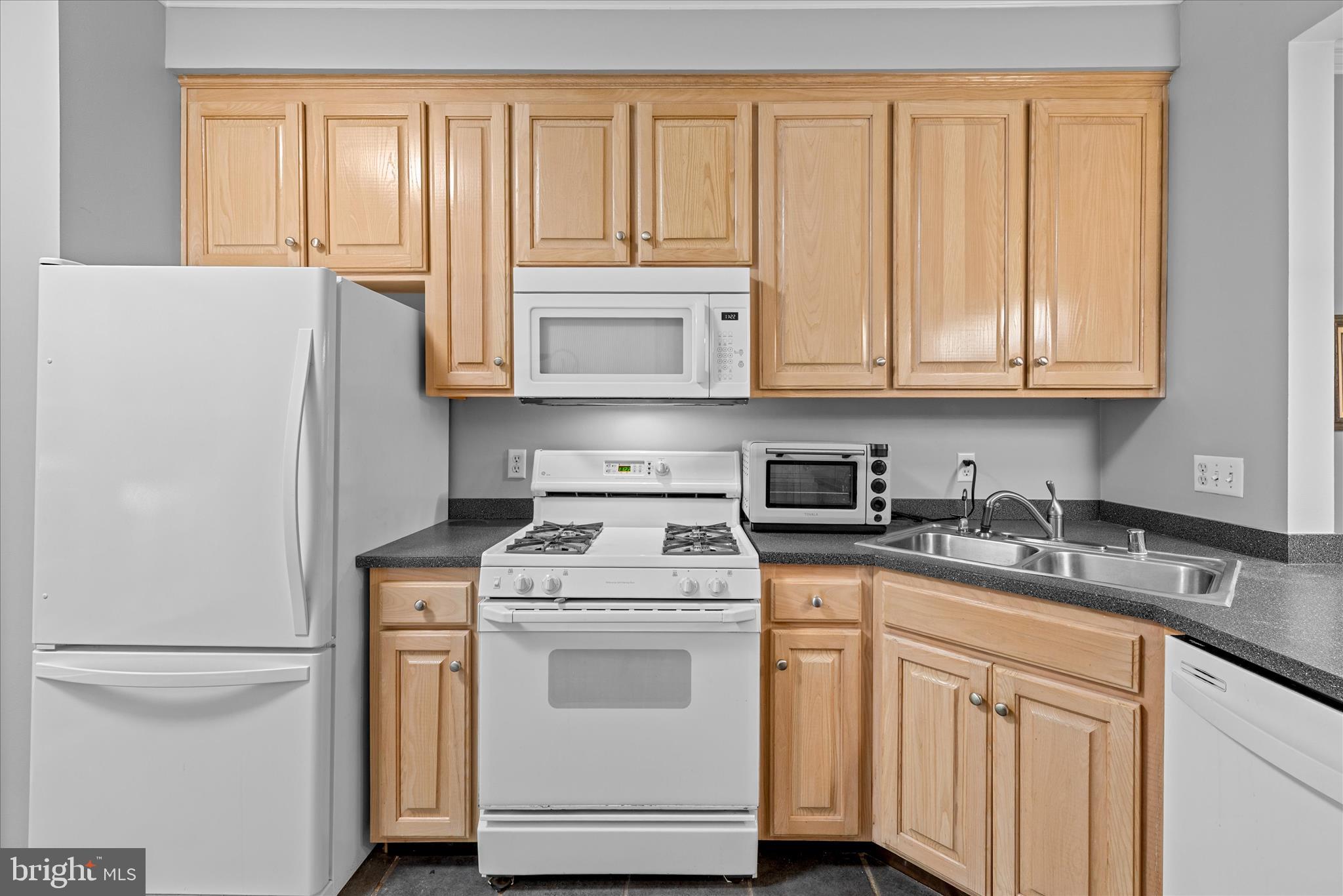 EASTON CLUB - Residential