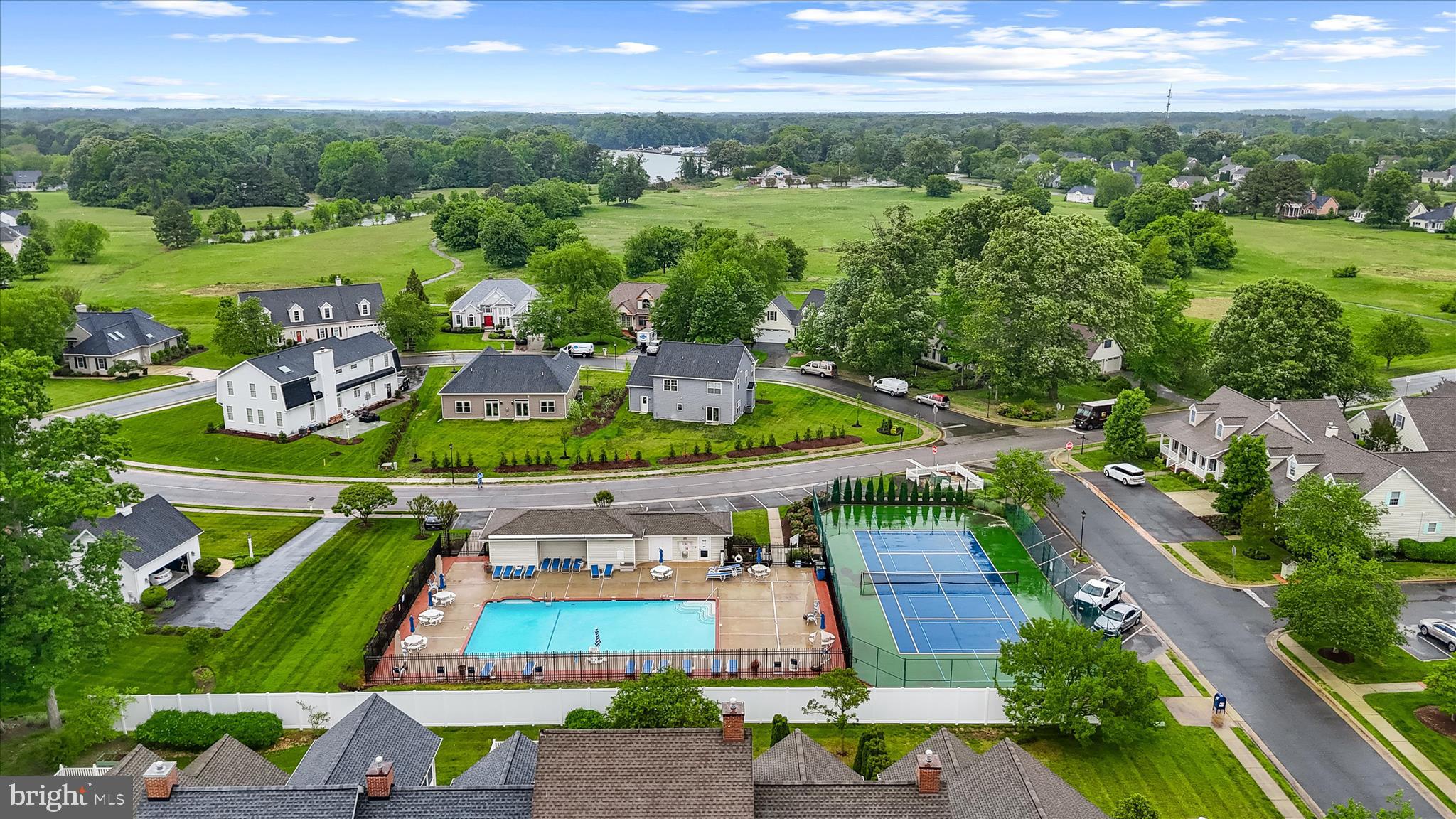 EASTON CLUB - Residential
