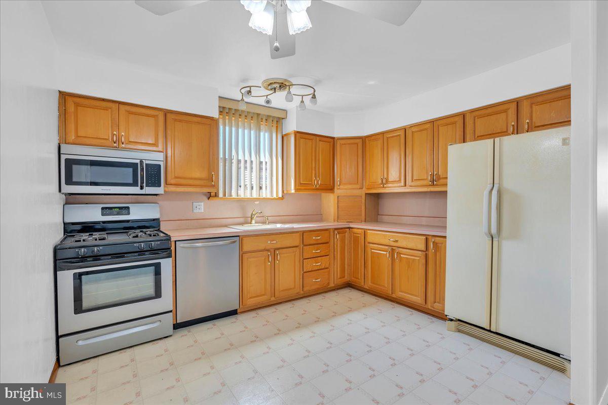 BUSTLETON - Residential