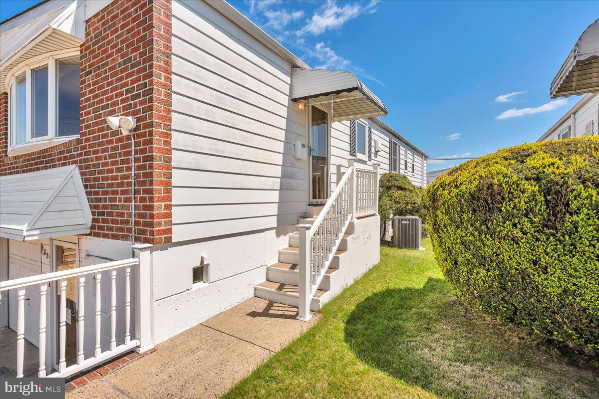 BUSTLETON - Residential