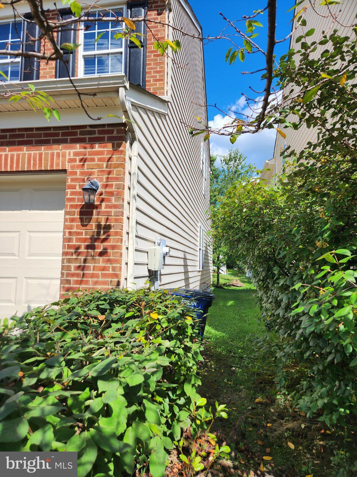 8941 WYNNEFIELD COURT