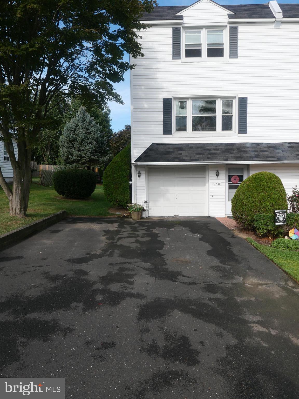 BROOKTHORPE HILLS - Residential