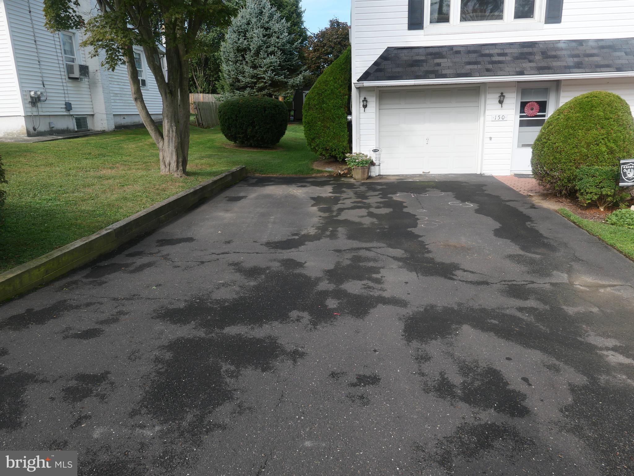 BROOKTHORPE HILLS - Residential