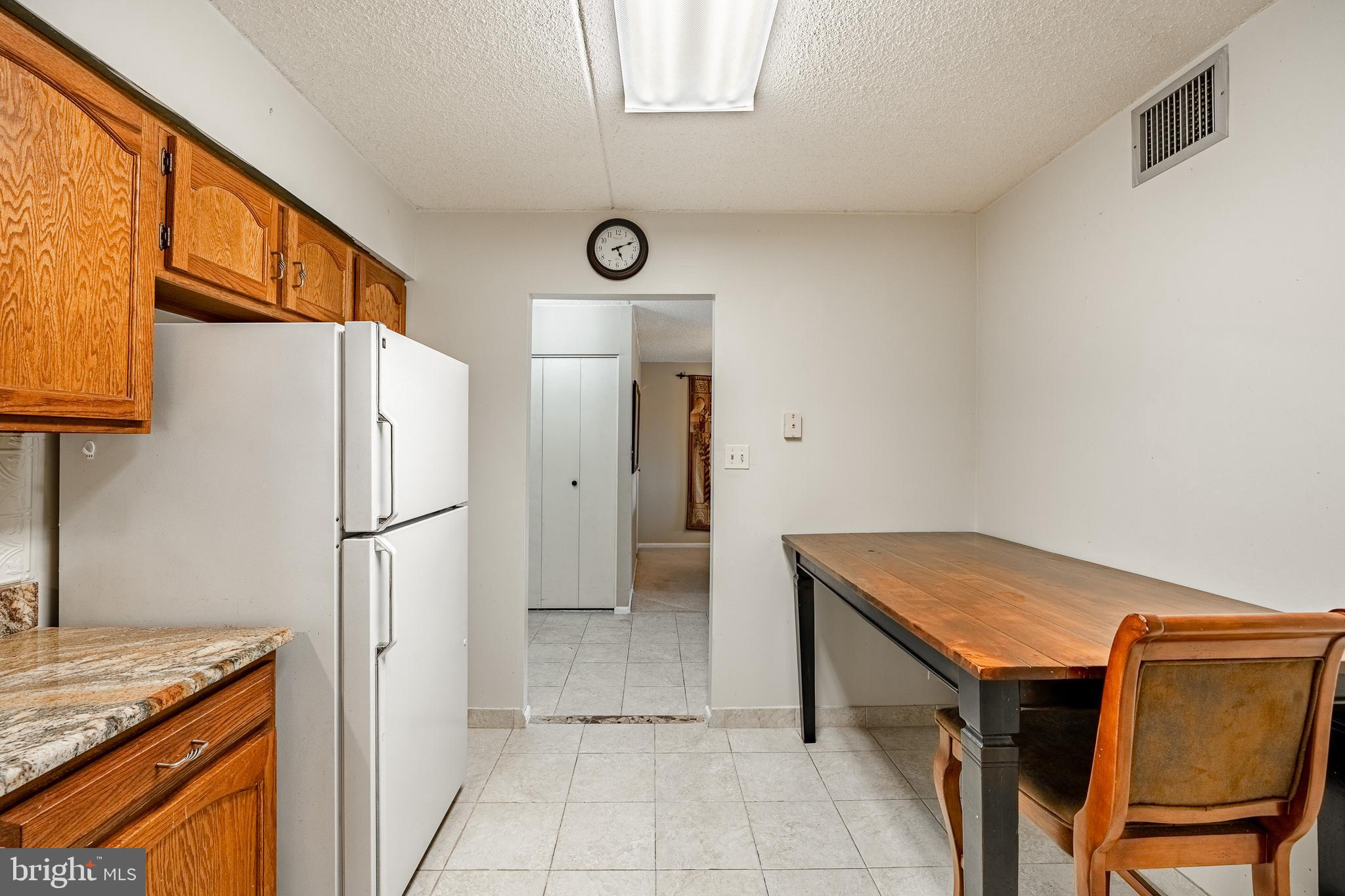 VALLEY FORGE TOWER - Residential