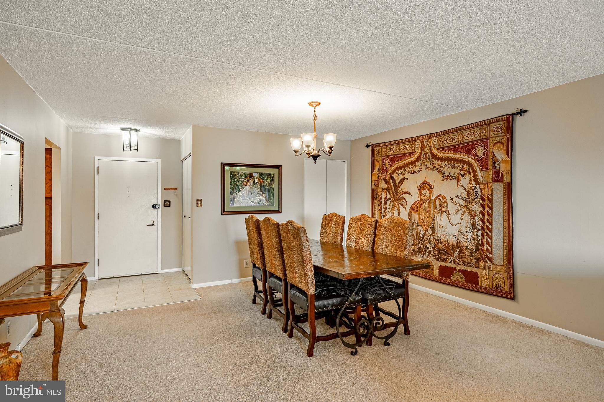 VALLEY FORGE TOWER - Residential