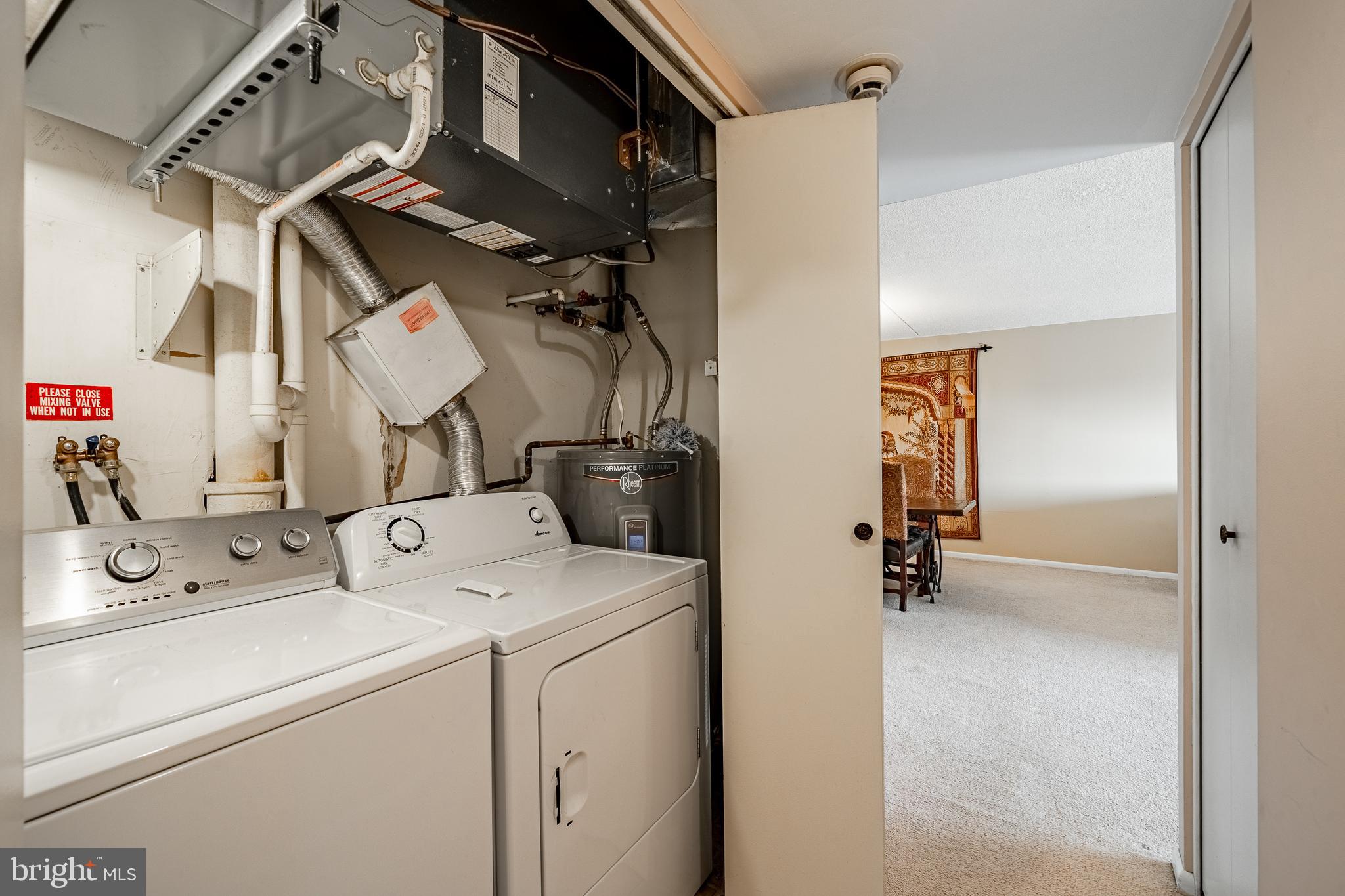 VALLEY FORGE TOWER - Residential