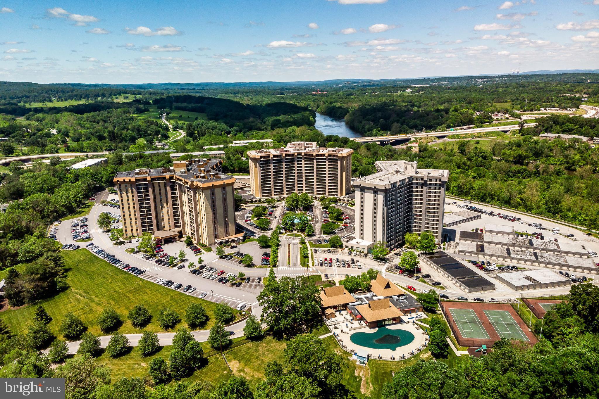 VALLEY FORGE TOWER - Residential