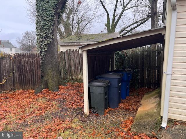 LANDOVER HILLS - Residential