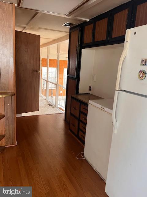 LANDOVER HILLS - Residential