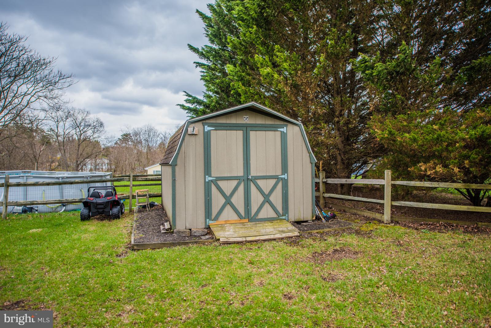 FAIRVIEW - Residential