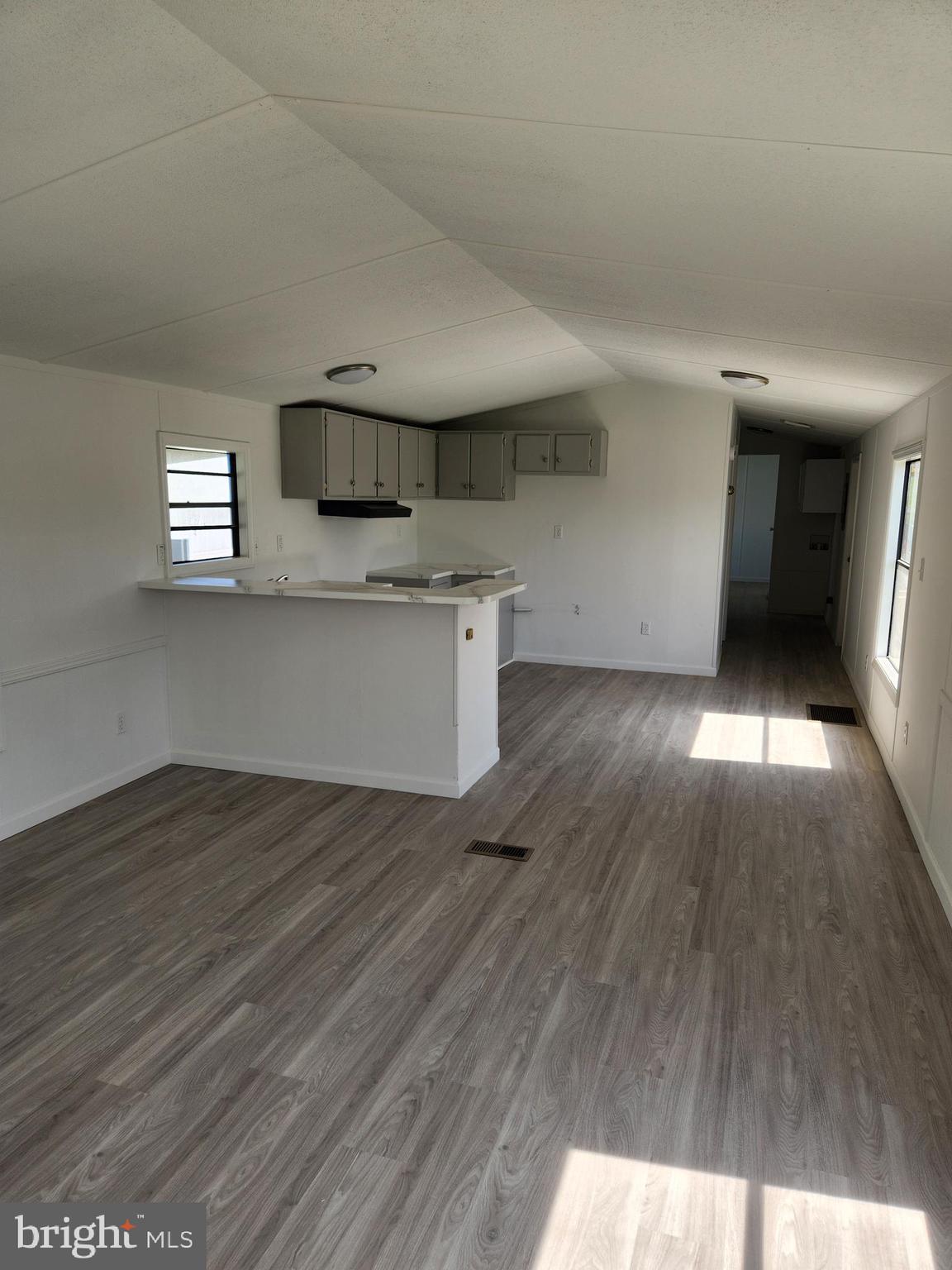 LINCOLN ESTATES - Residential