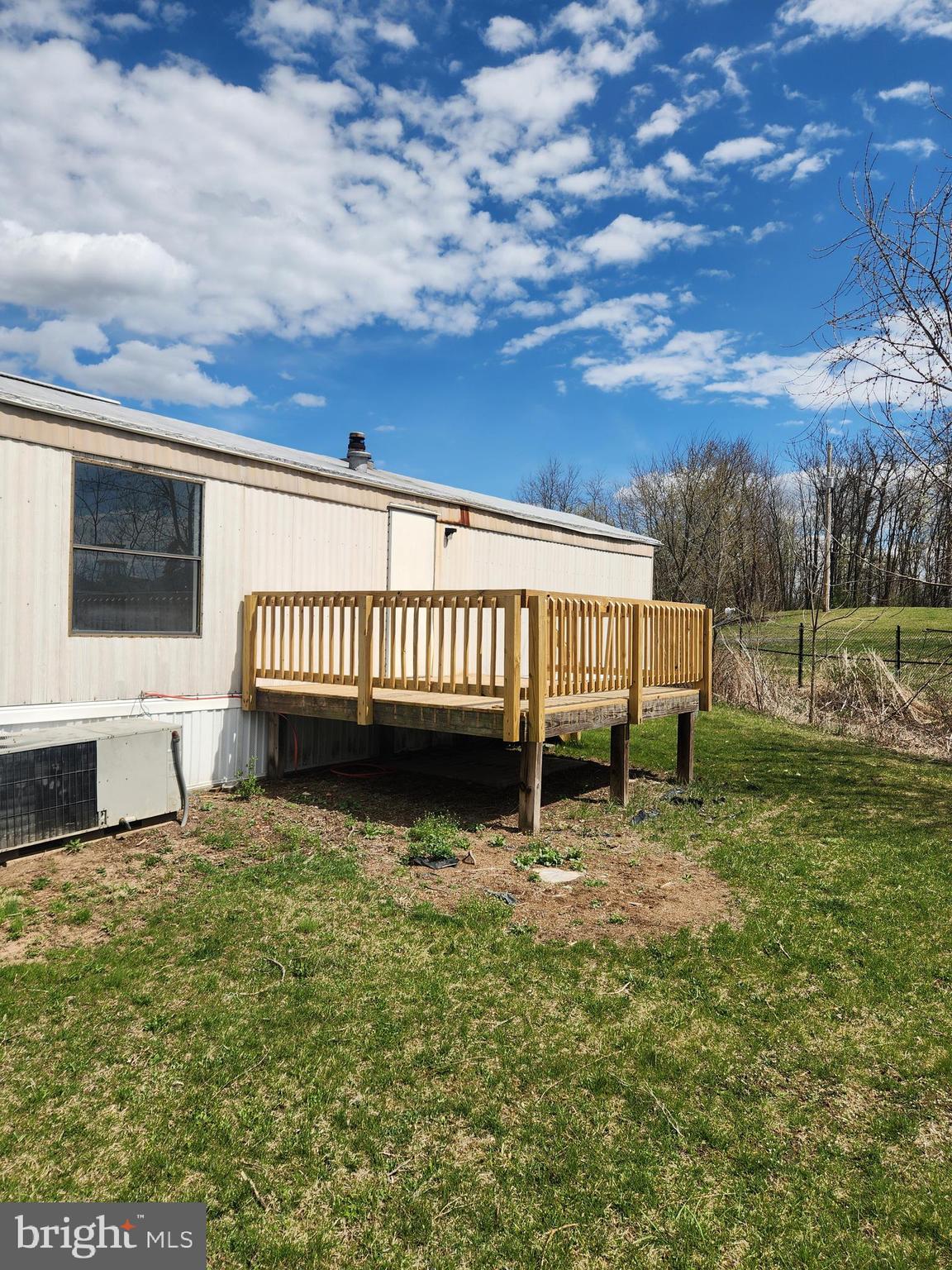 LINCOLN ESTATES - Residential