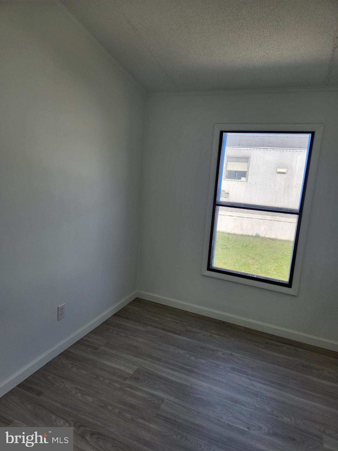 LINCOLN ESTATES - Residential