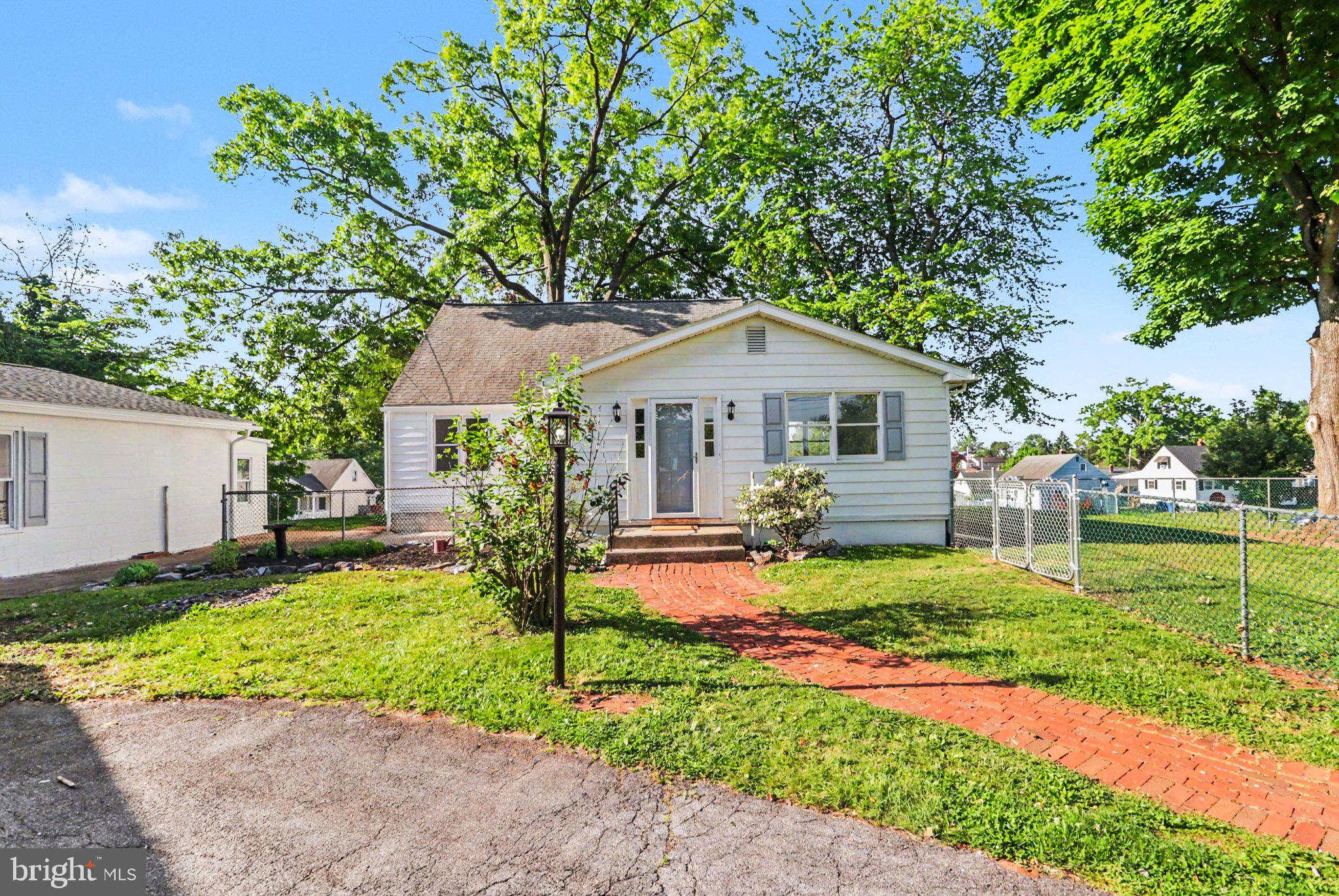 105 OAK HILL DRIVE