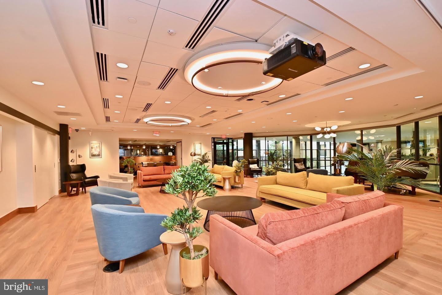 MONTEBELLO - Residential Lease