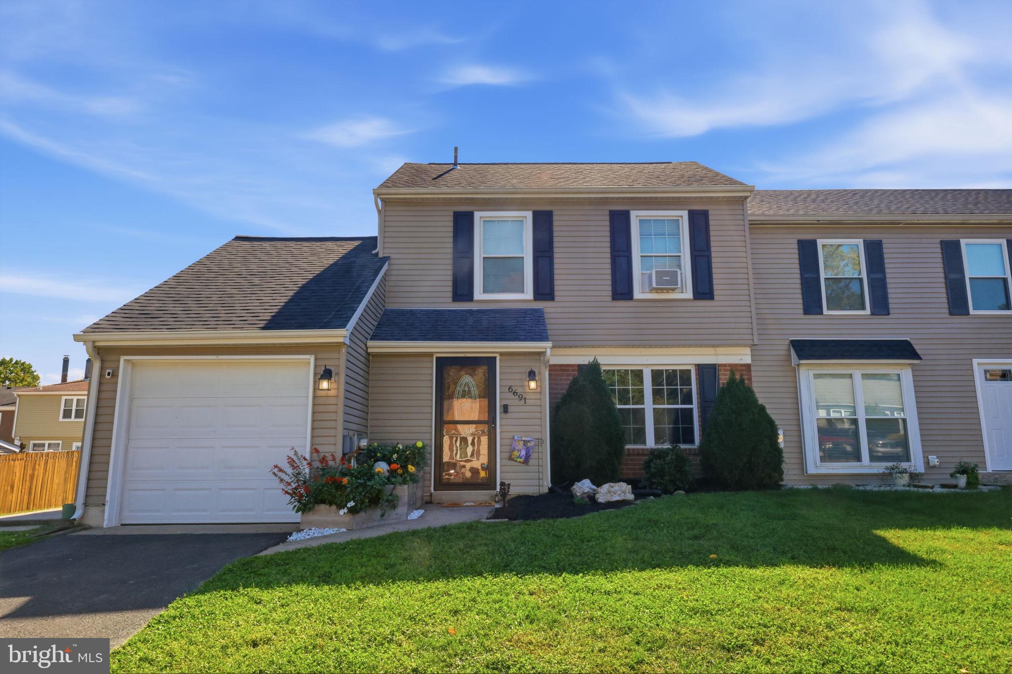 6691 PICKWICK COURT