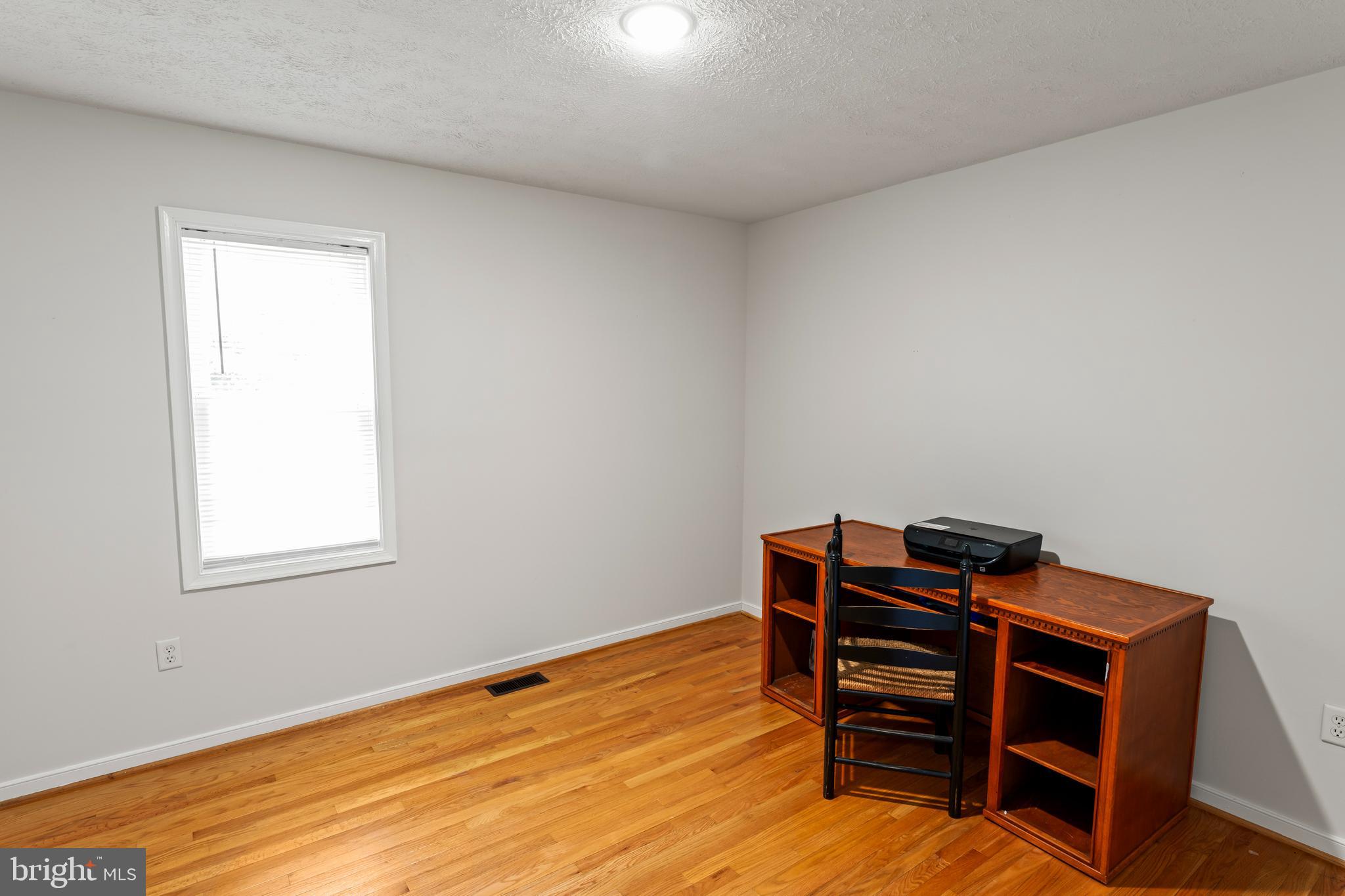 LAKE CAROLINE - Residential