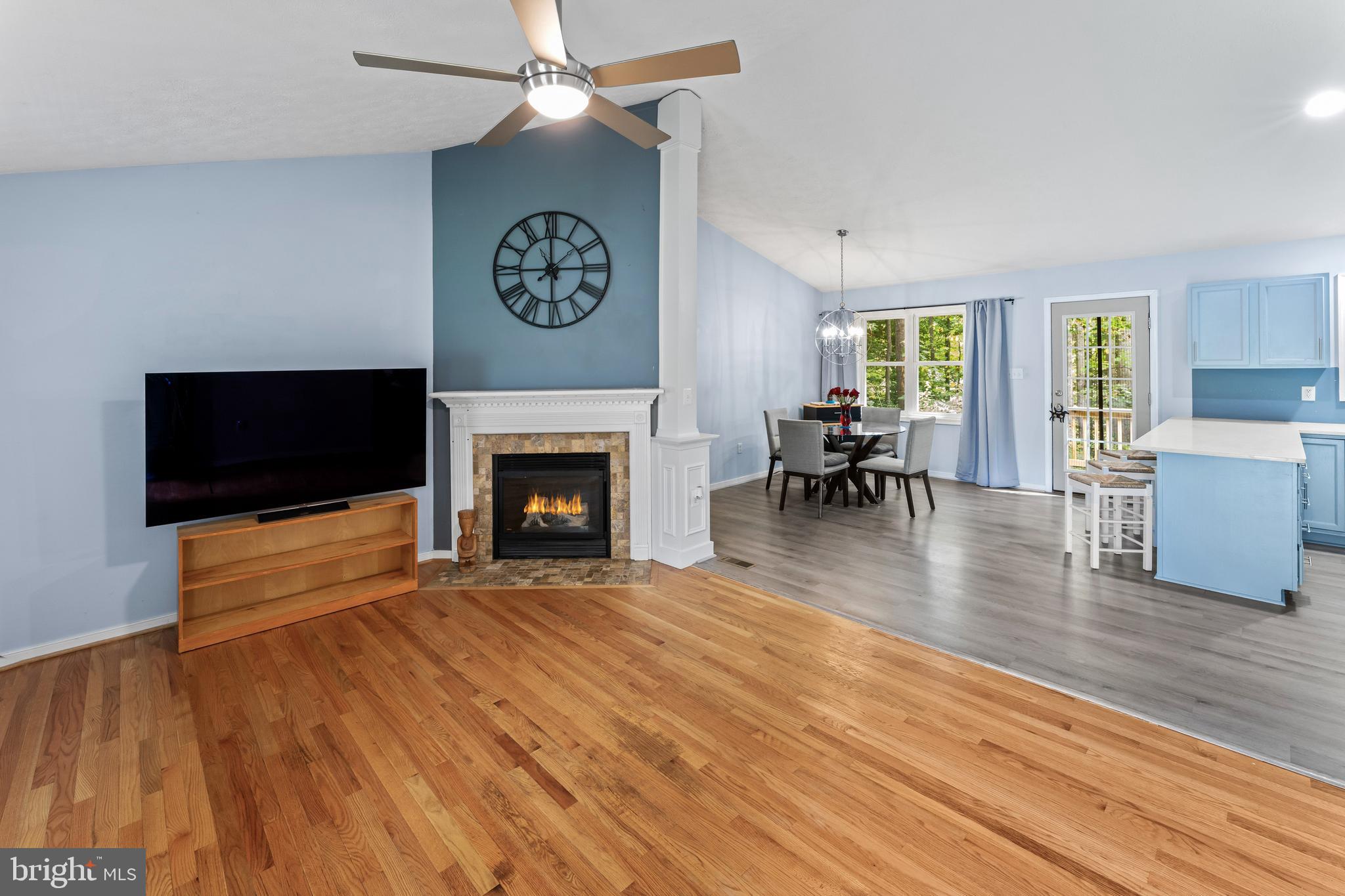 LAKE CAROLINE - Residential