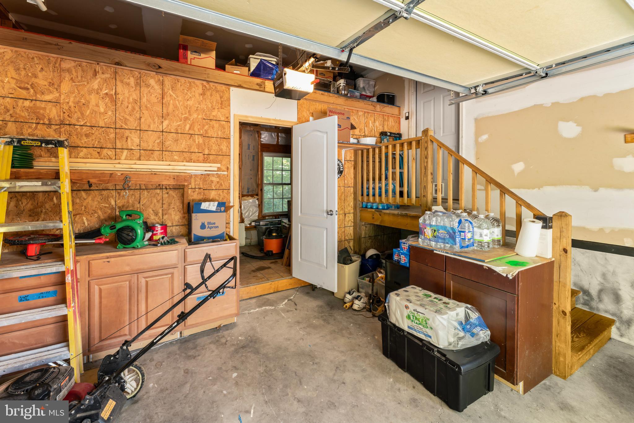 LAKE CAROLINE - Residential