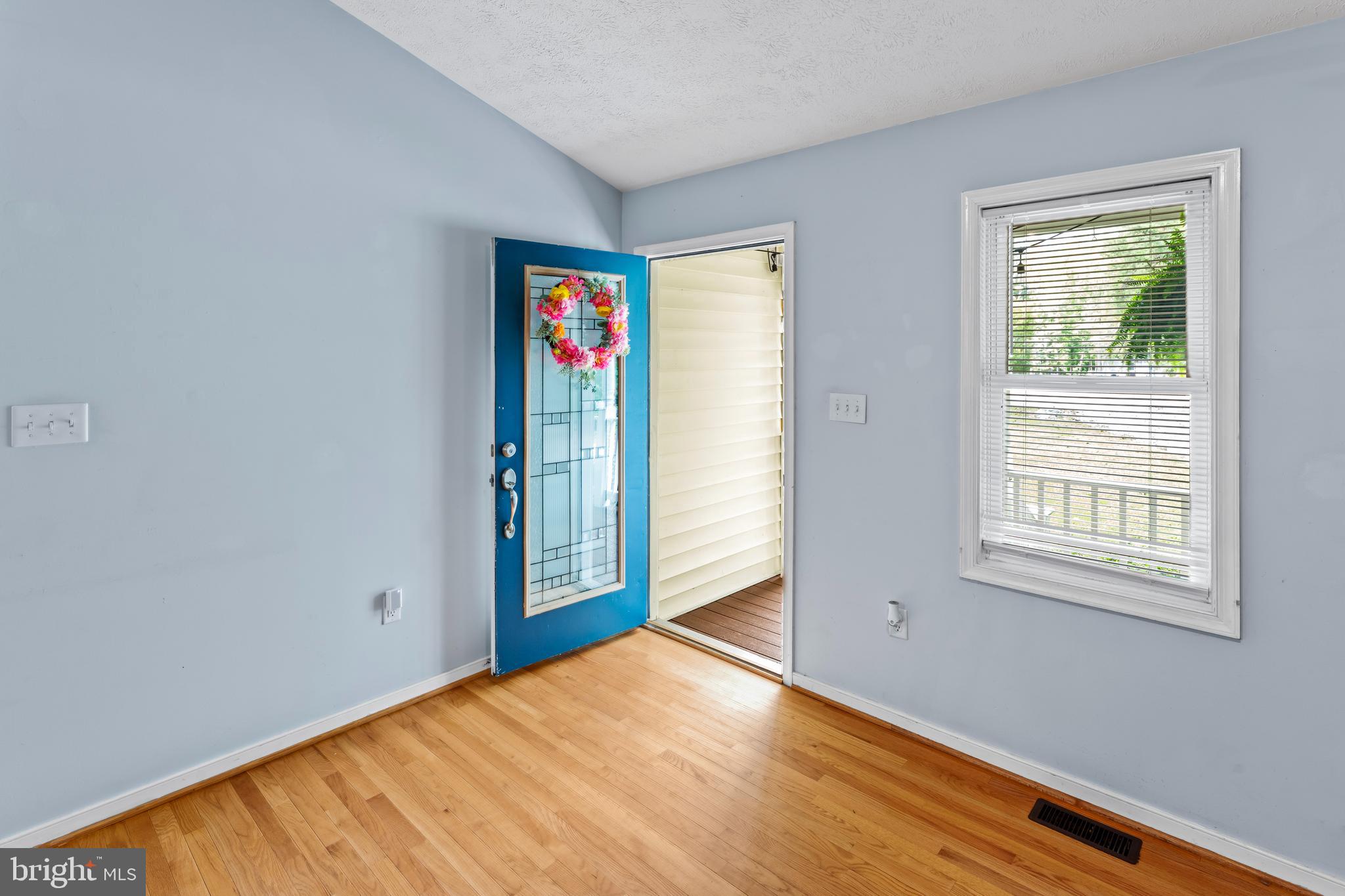 LAKE CAROLINE - Residential