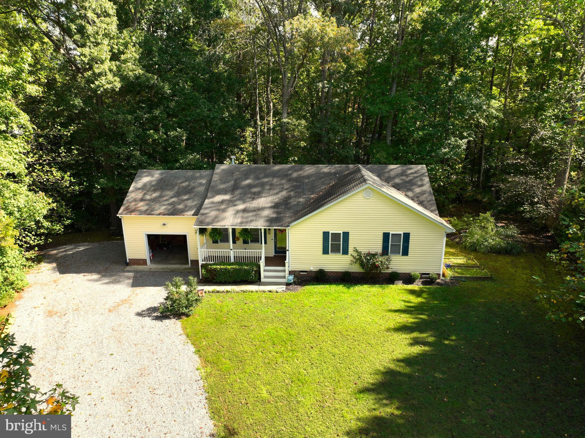 LAKE CAROLINE - Residential