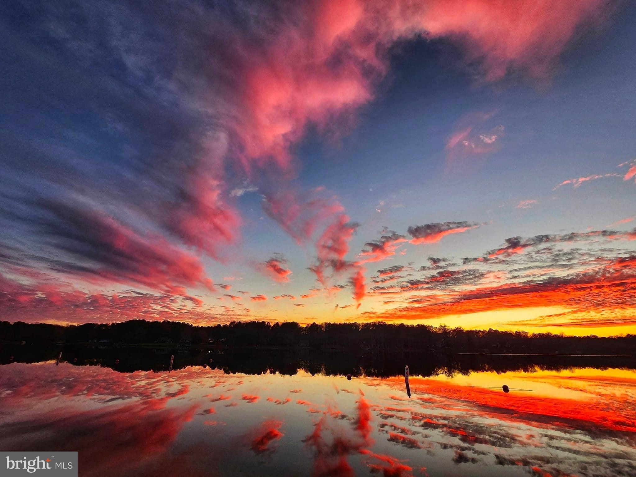 LAKE CAROLINE - Residential