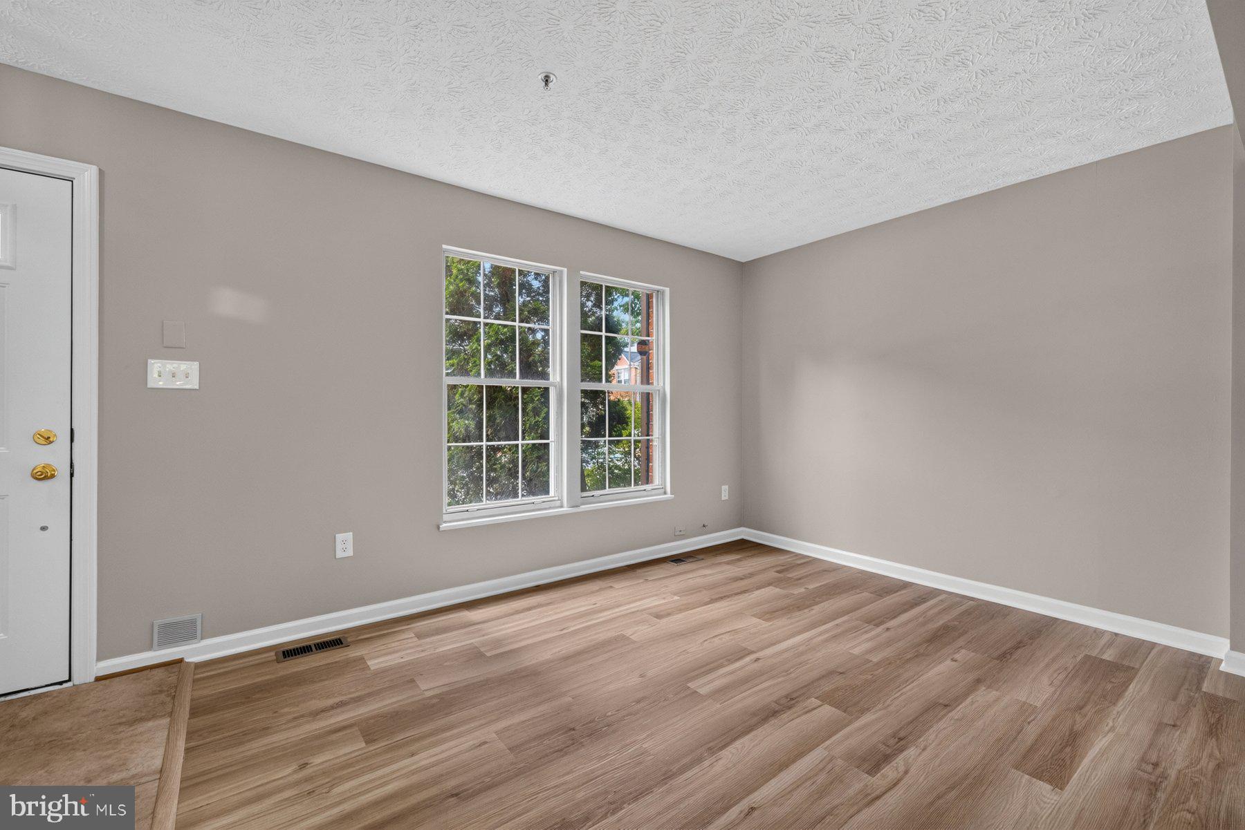 2518 SUMMERS RIDGE DRIVE
