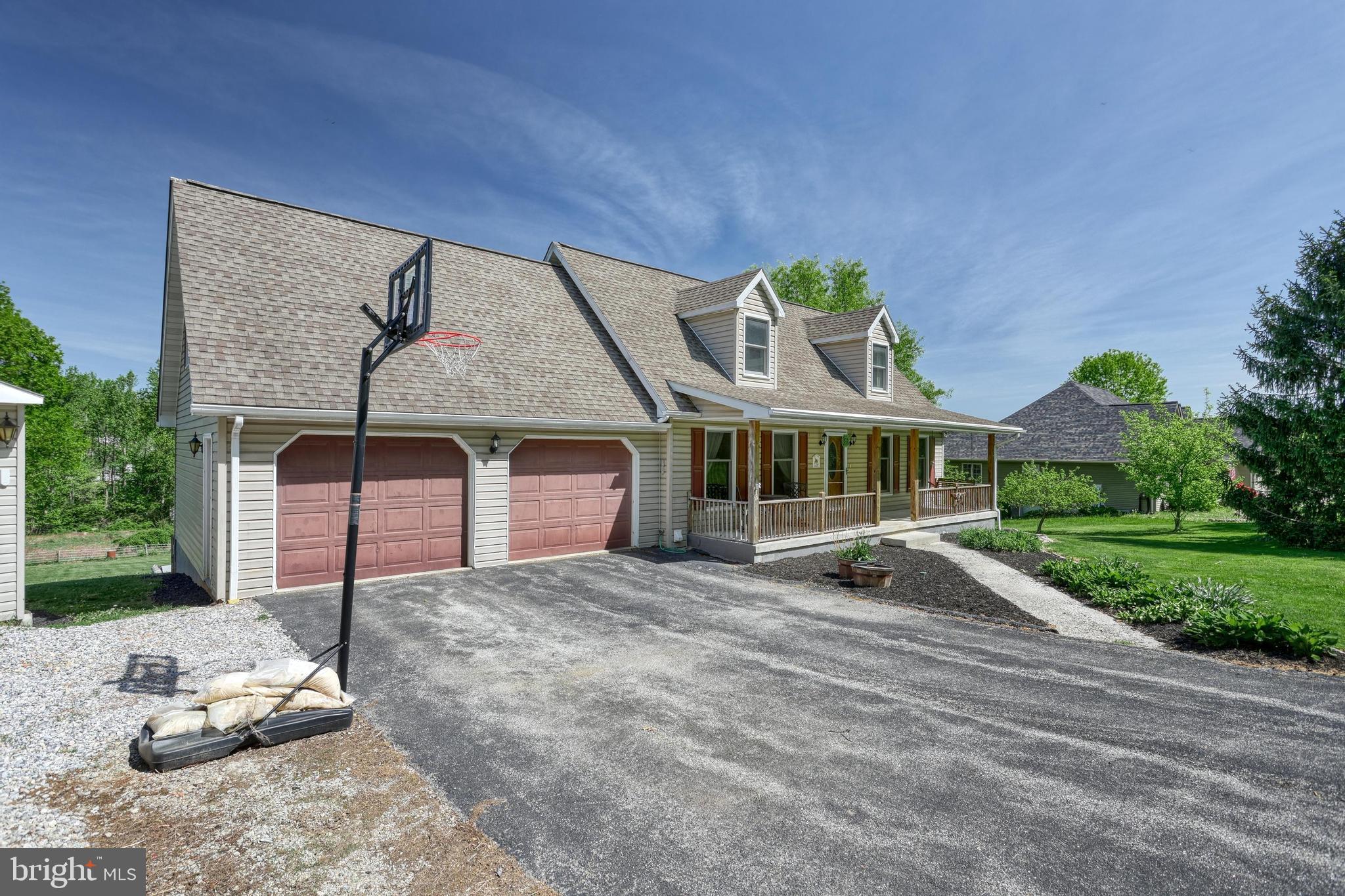 7350 WOODLAND DRIVE