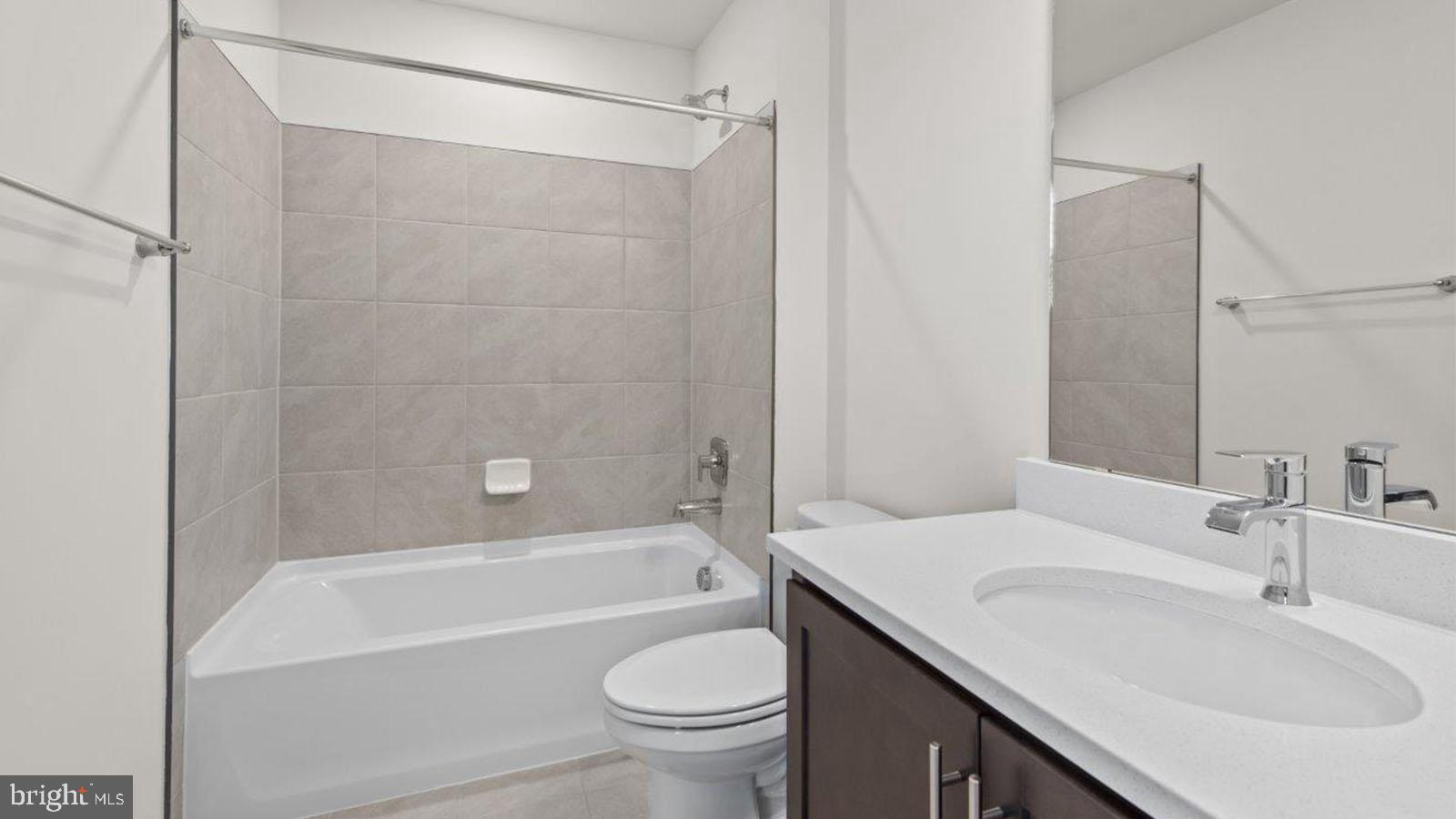 CREEKSIDE ESTATES - Residential