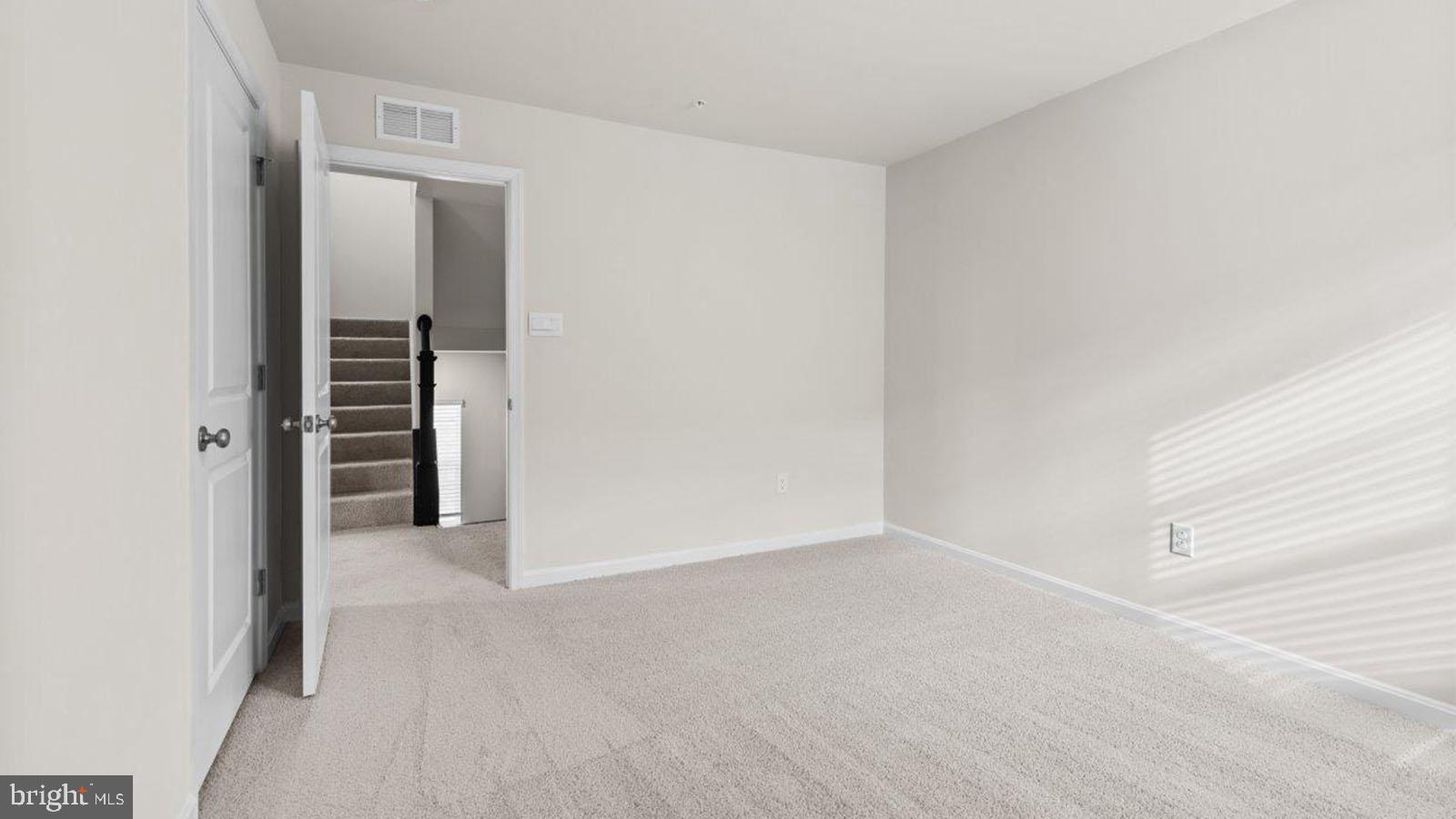 CREEKSIDE ESTATES - Residential