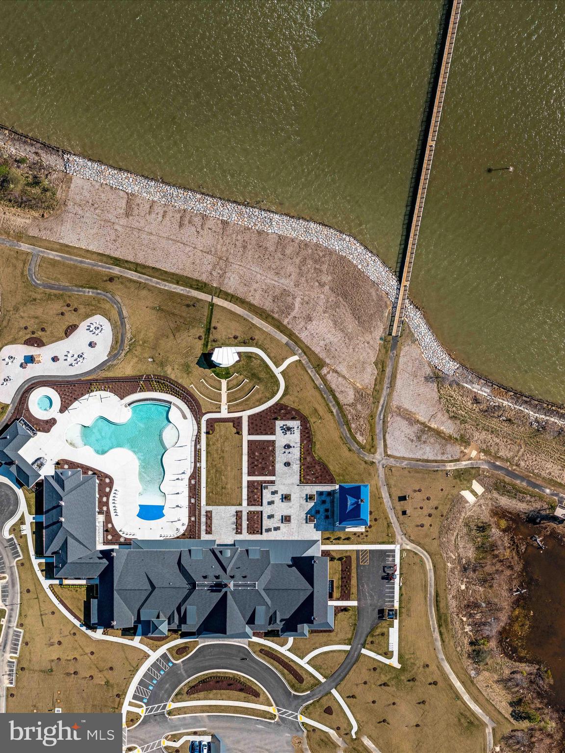 FOUR SEASONS AT KENT ISLAND - Residential