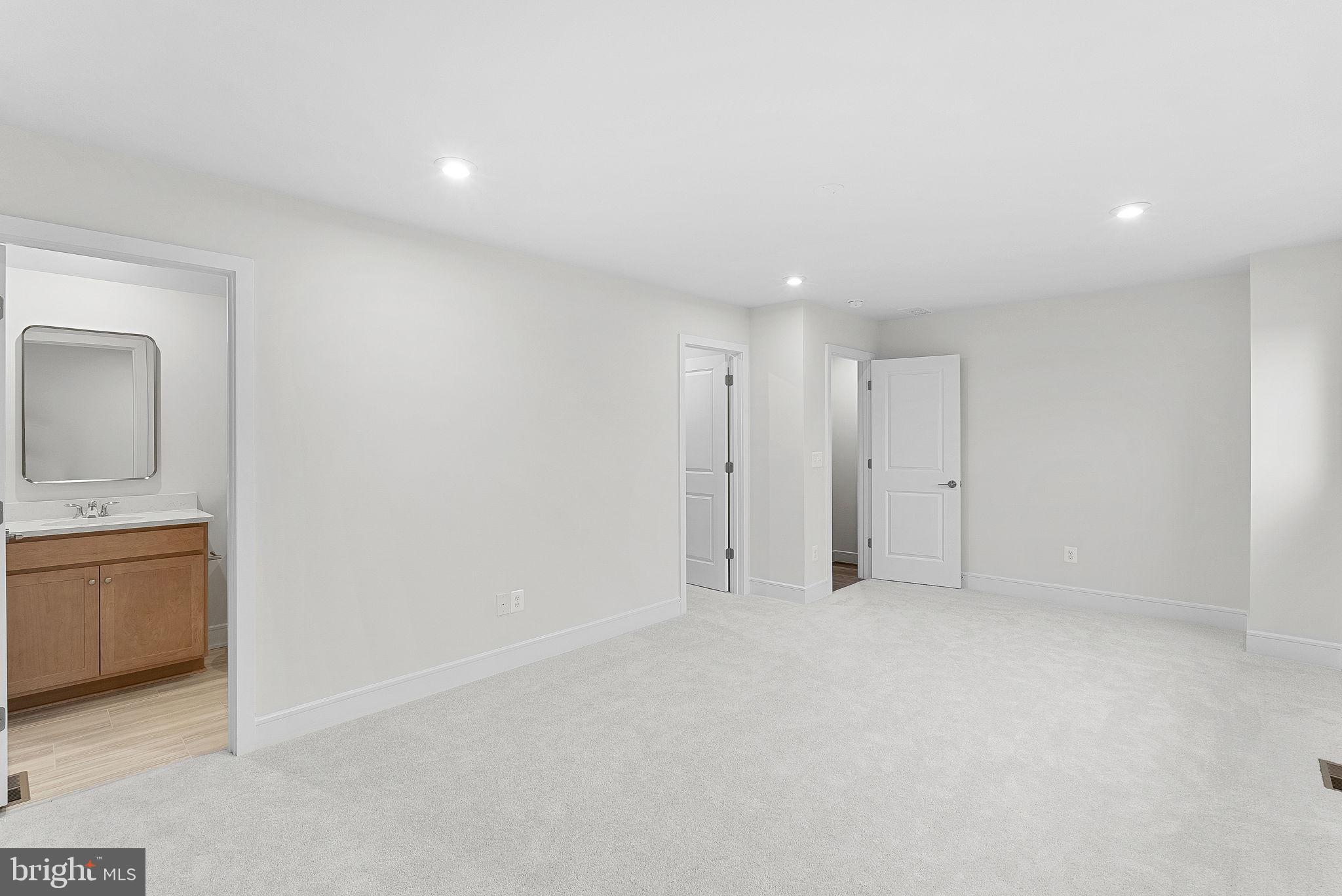 PROSPERITY PLAINS - Residential Lease