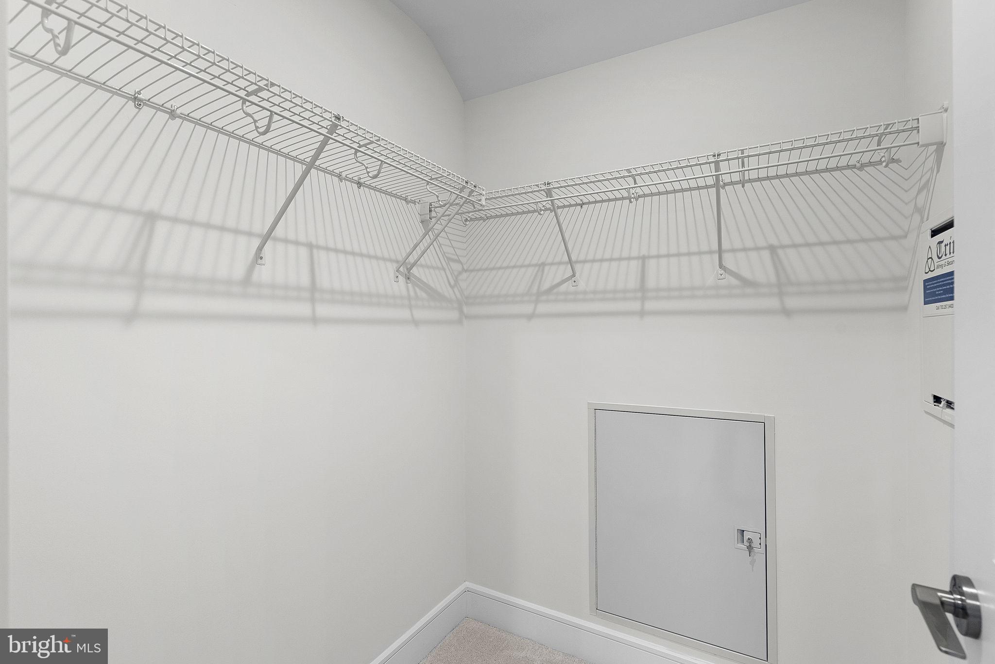 PROSPERITY PLAINS - Residential Lease