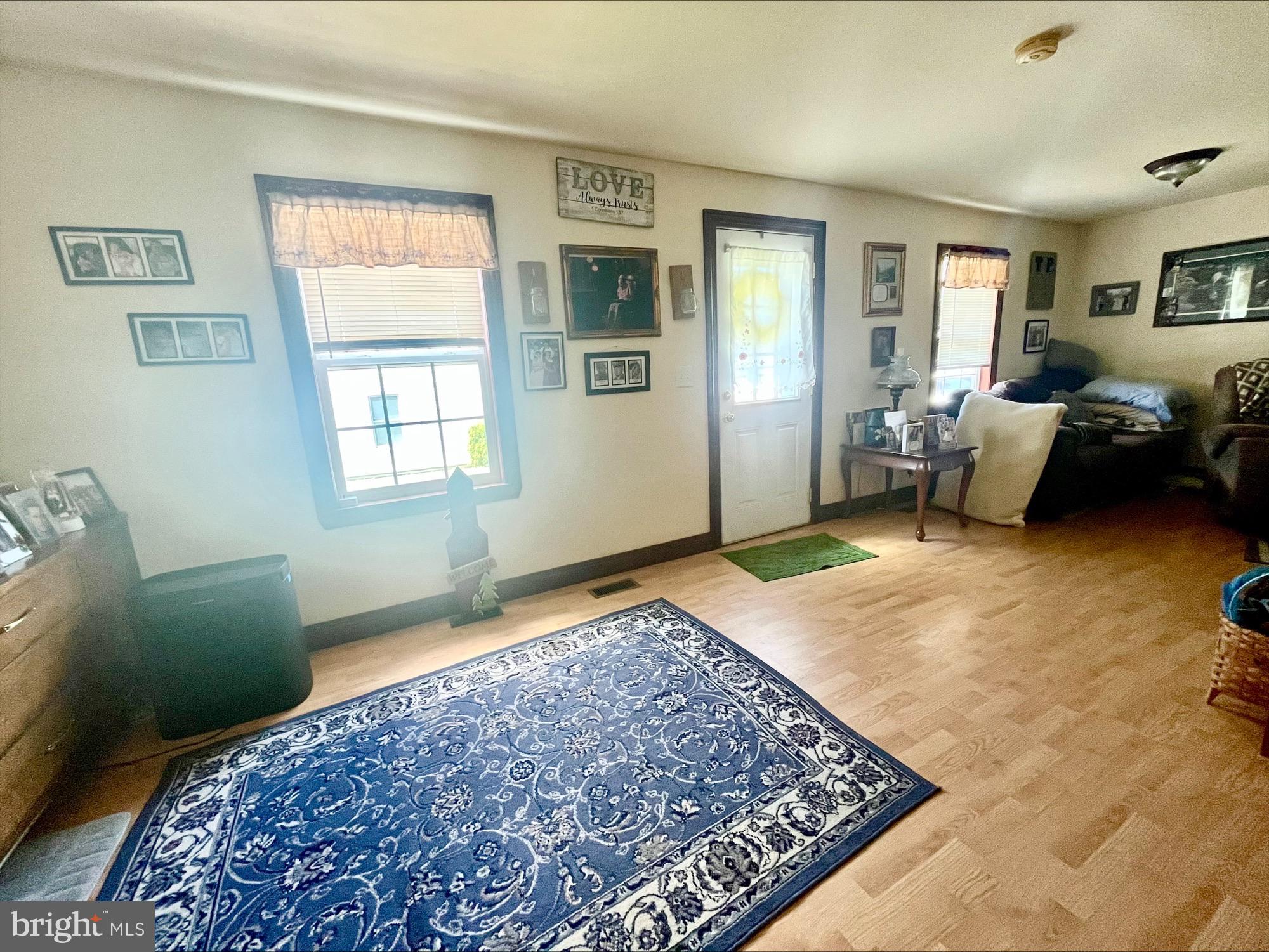 206 WOODLAND AVENUE