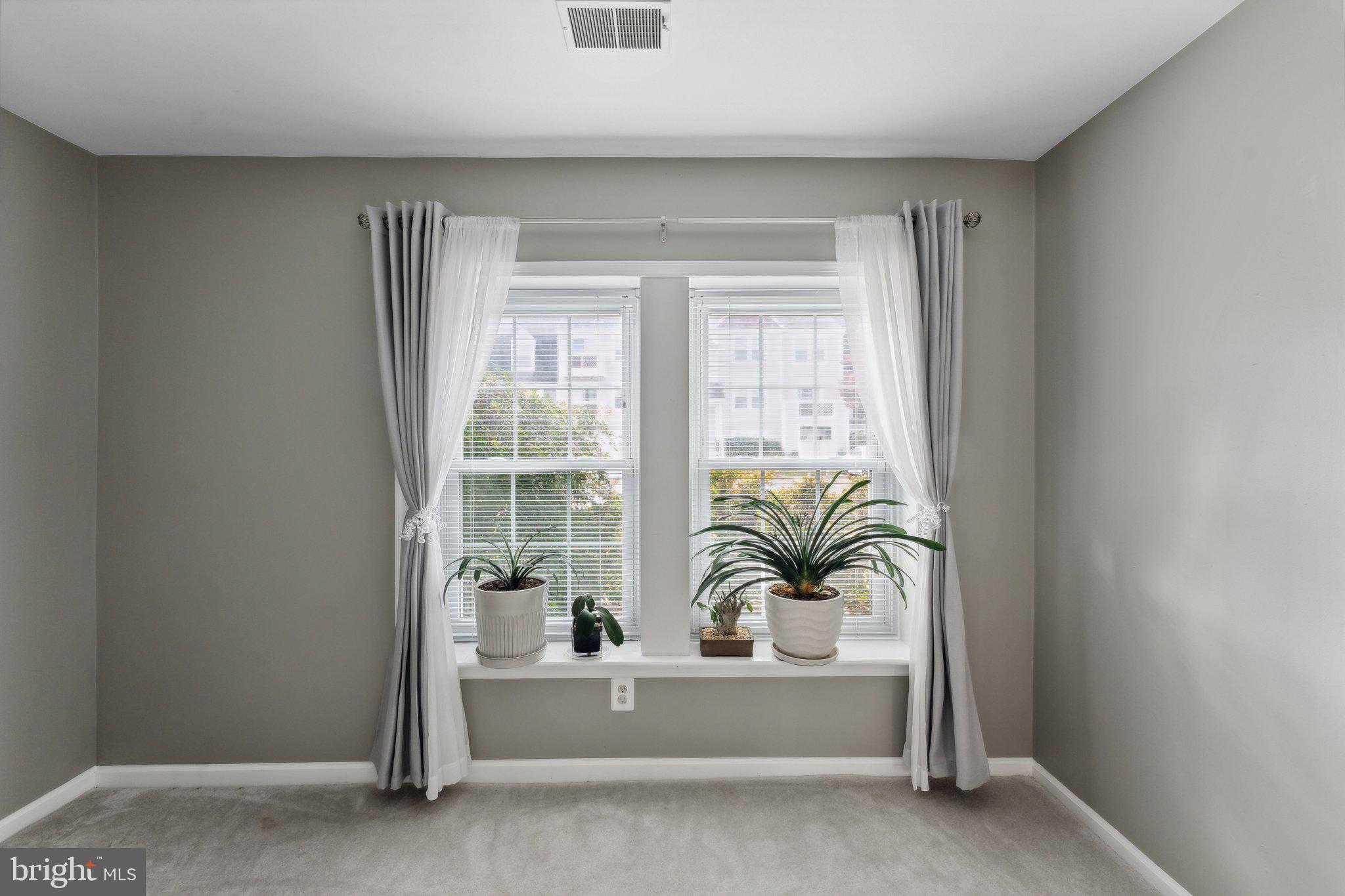 GRAYS POINTE - Residential