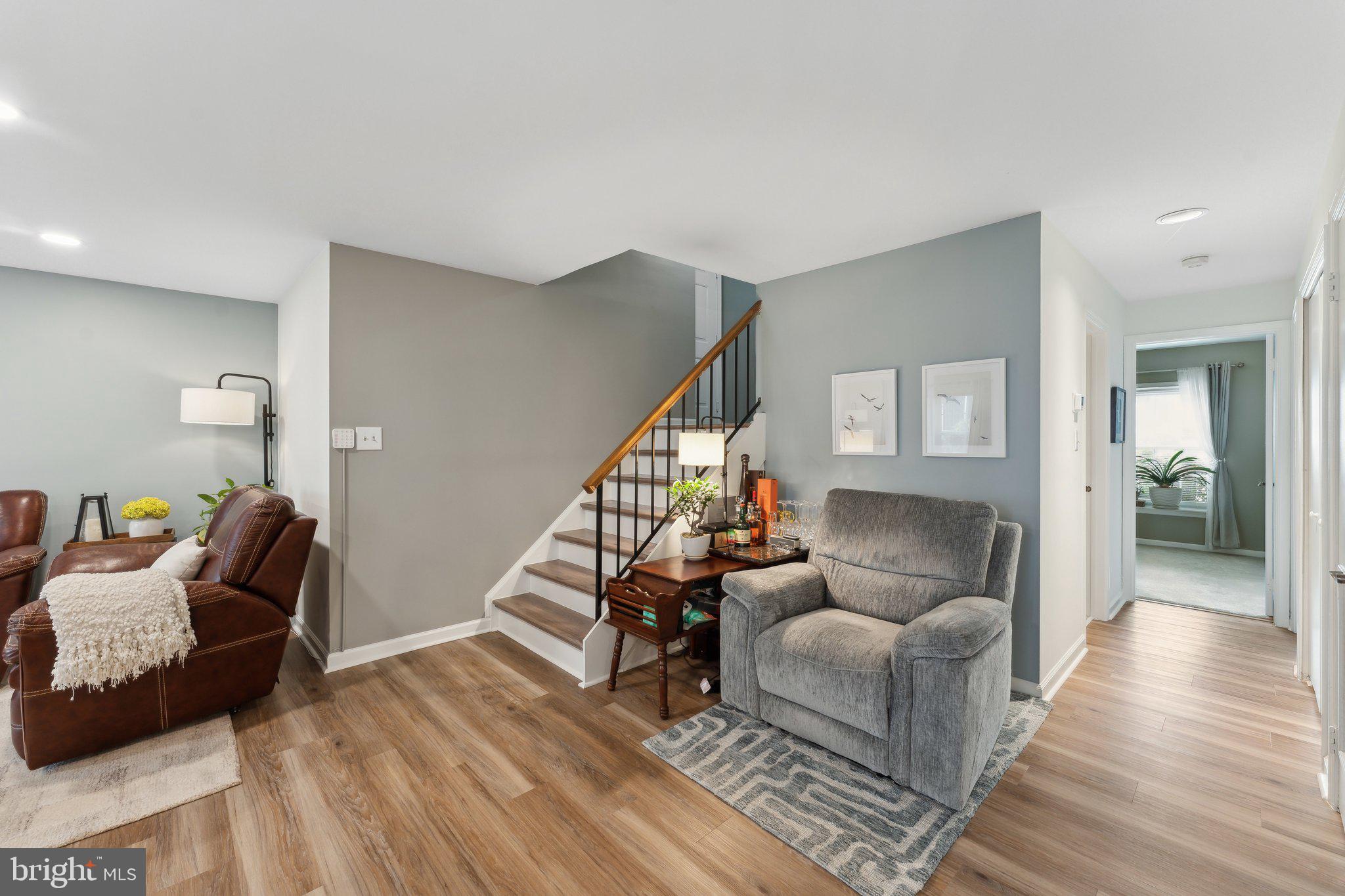 GRAYS POINTE - Residential