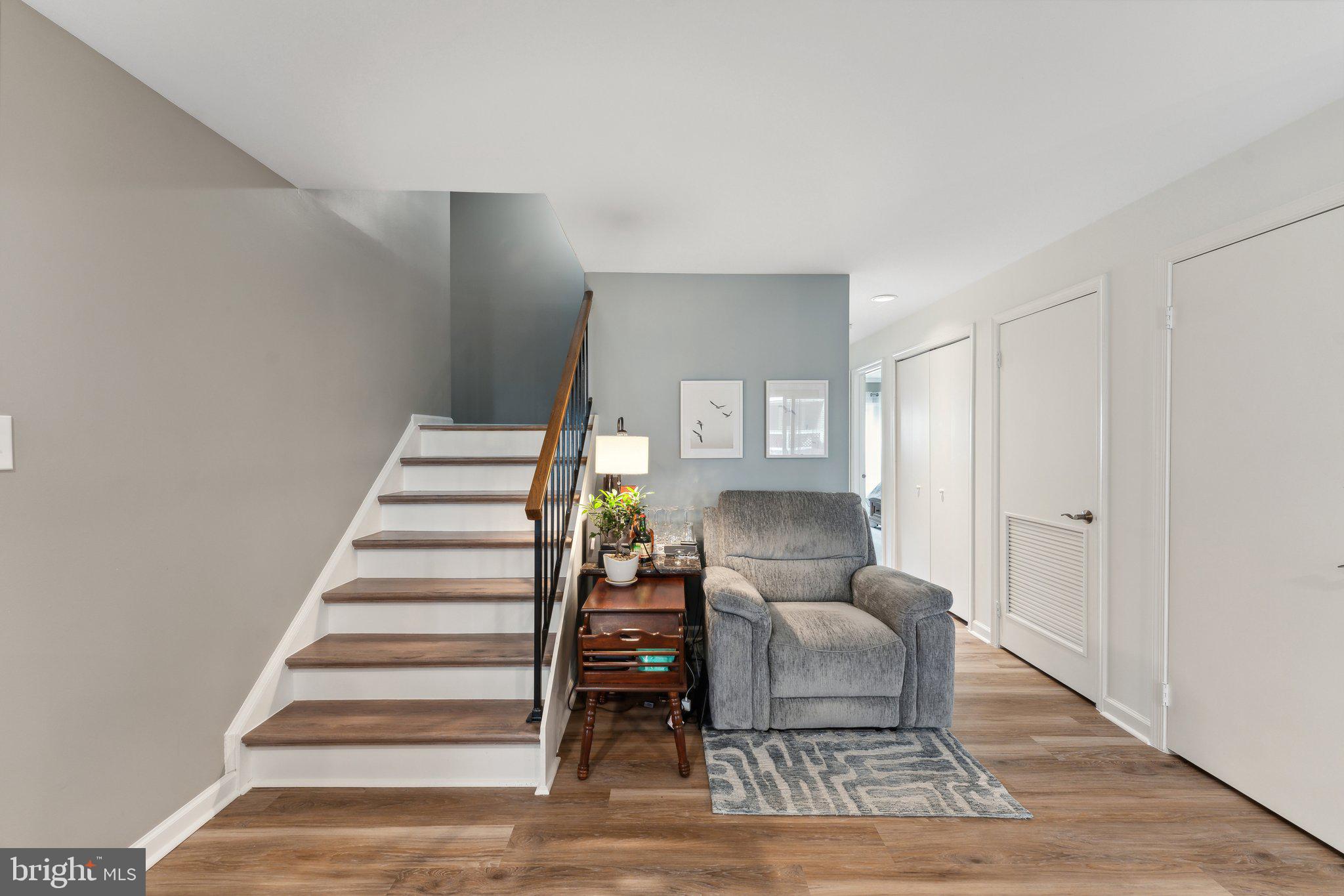 GRAYS POINTE - Residential