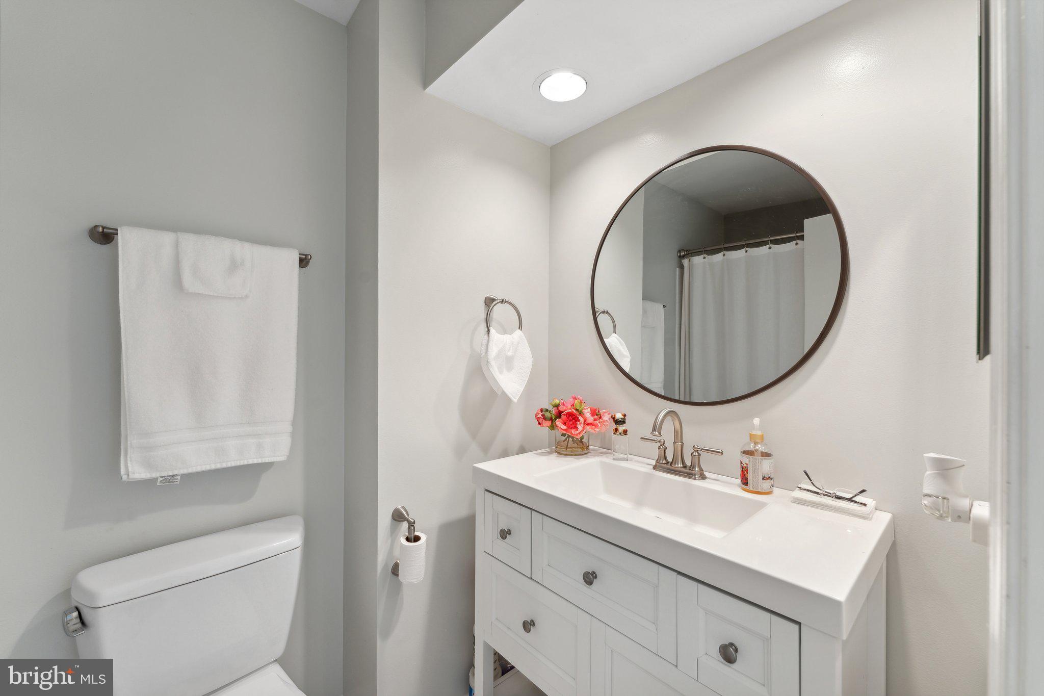 GRAYS POINTE - Residential