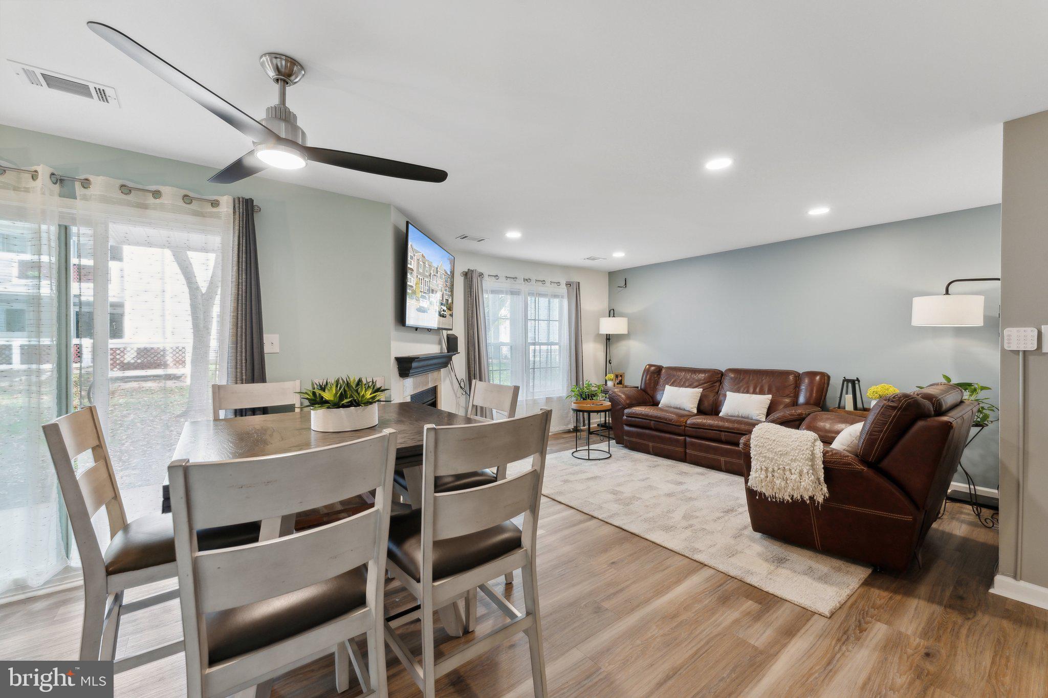 GRAYS POINTE - Residential